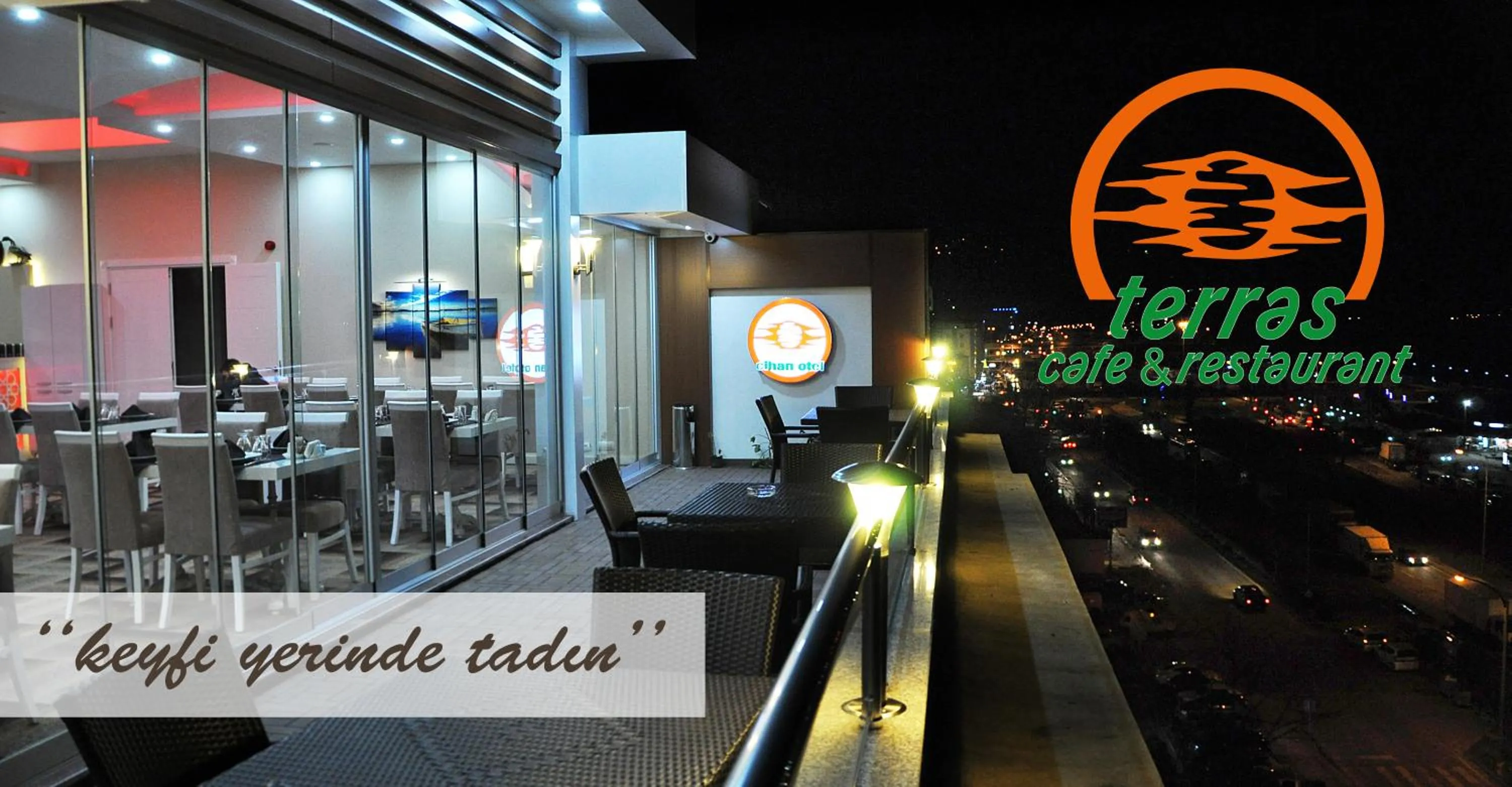 Restaurant/places to eat in Cihan Hotel