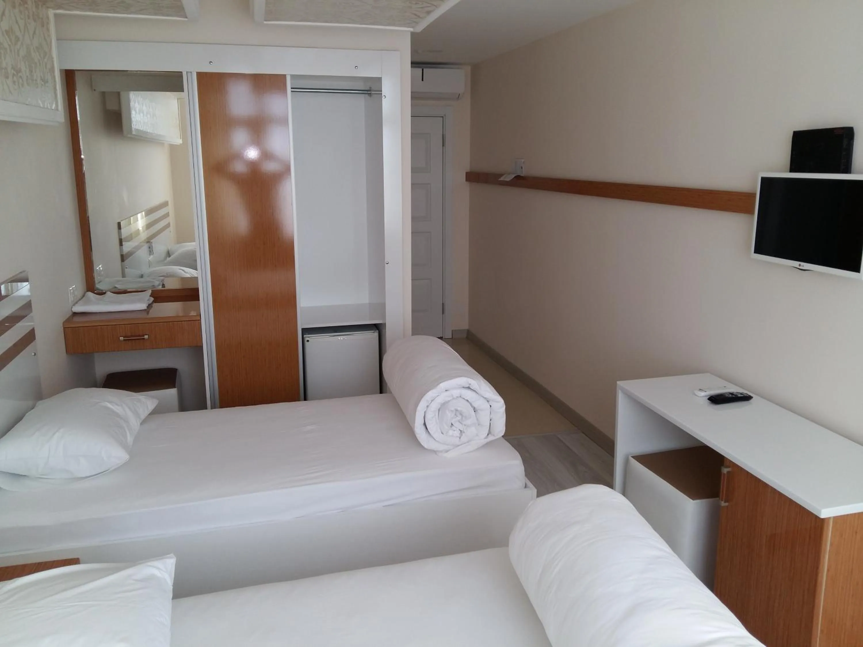 Decorative detail, Bed in Cihan Hotel