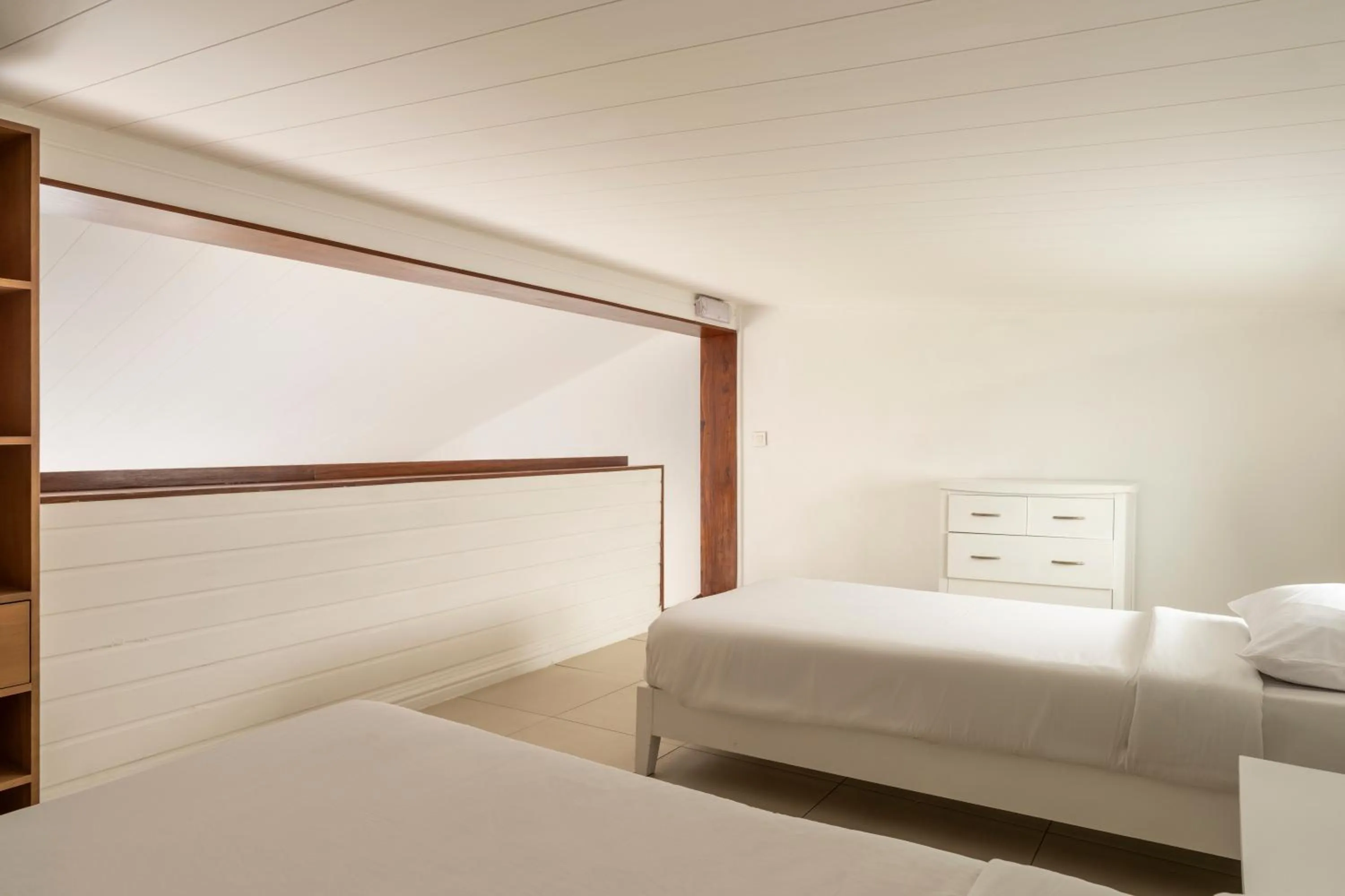 Bed in Constance Sakoa Boutik