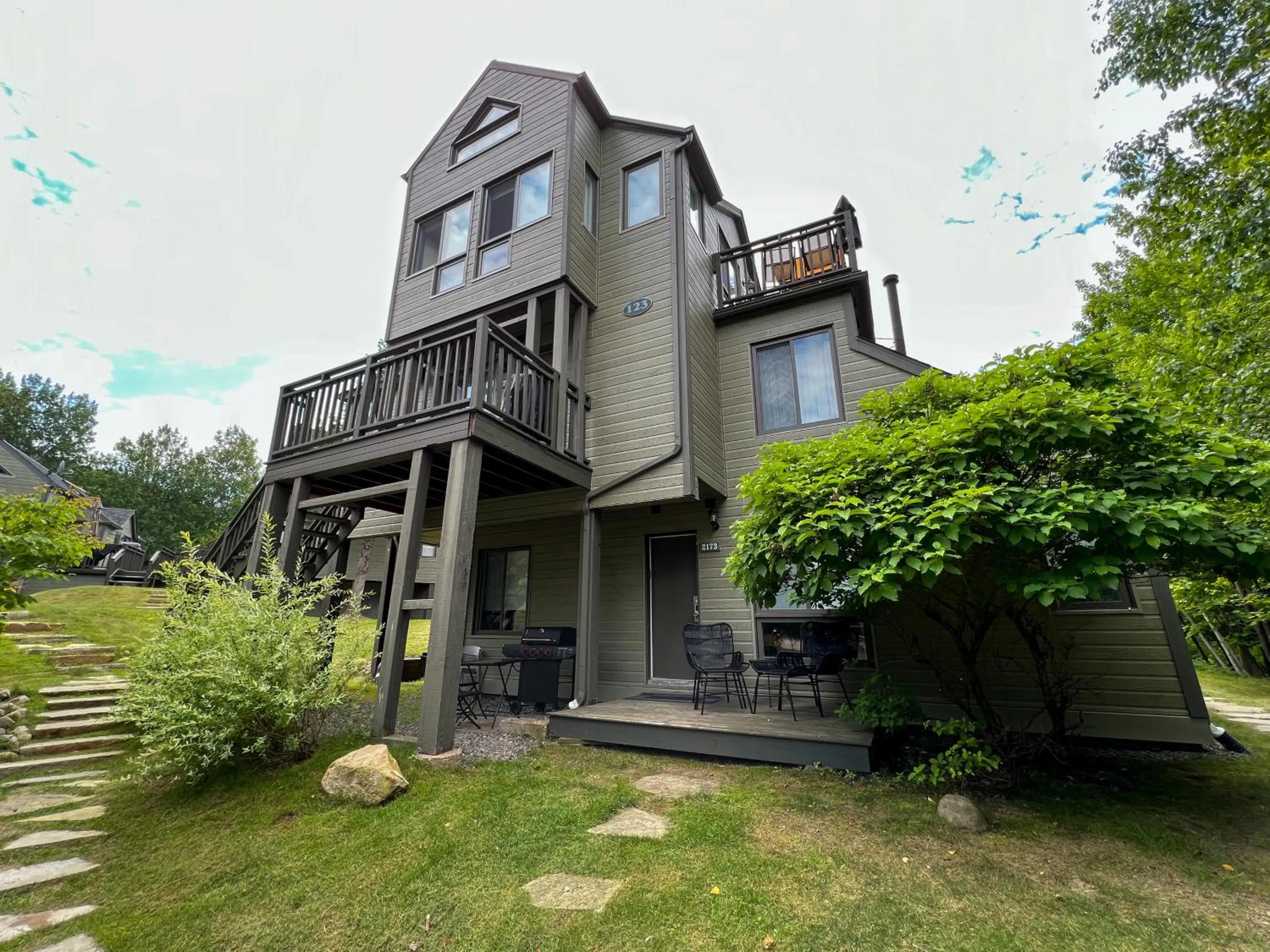 Property building in Le Villageois by Gestion ELITE