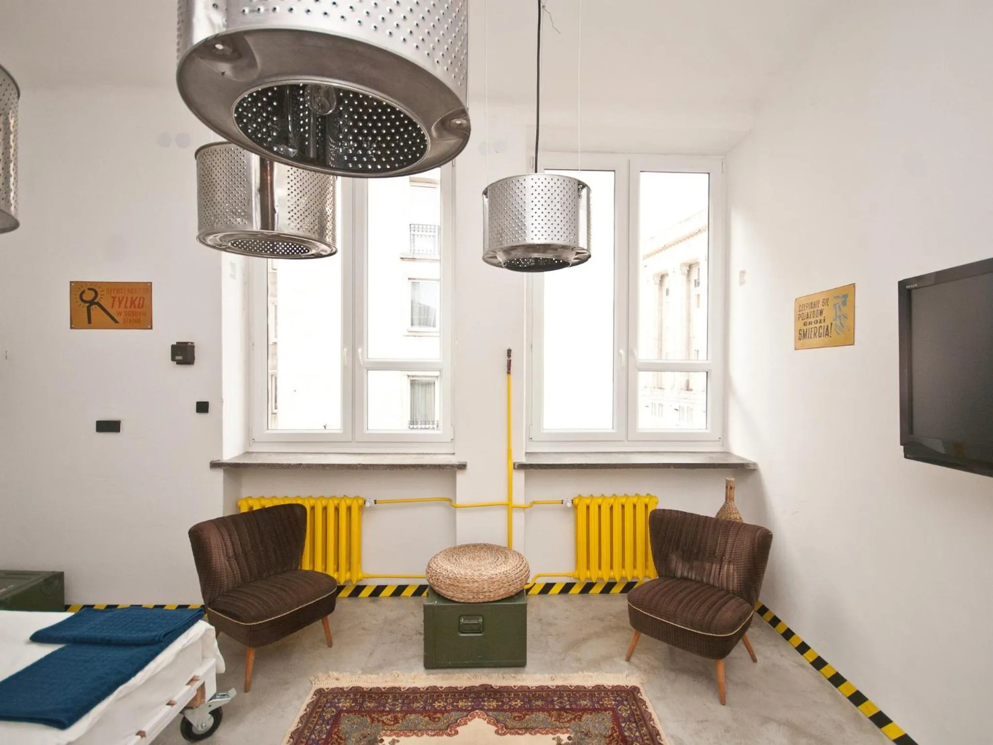 Seating area in Loft Lot Pszczoły