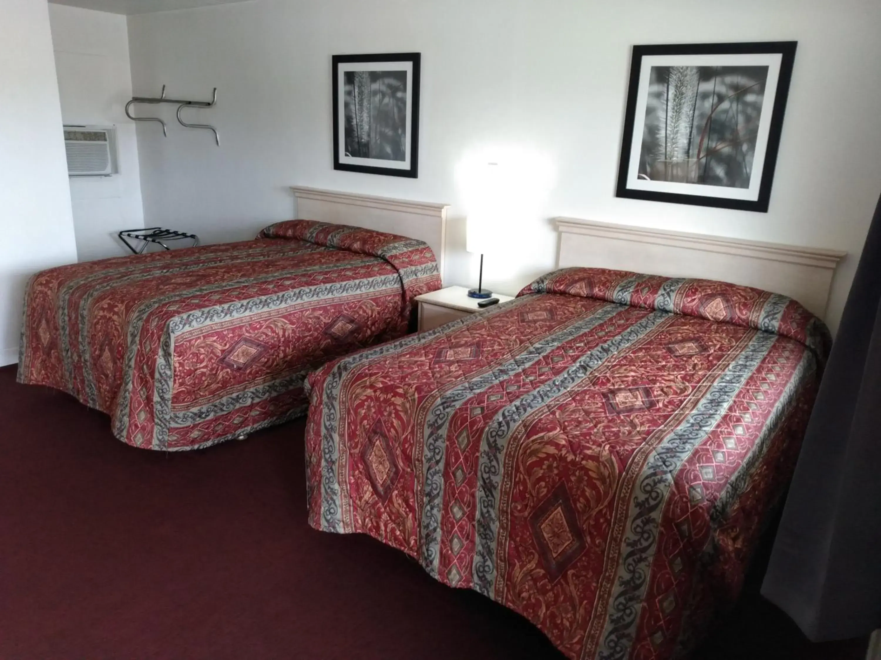 Queen Room in Eldorado Motel New Castle Queen Room in Eldorado Motel New Castle