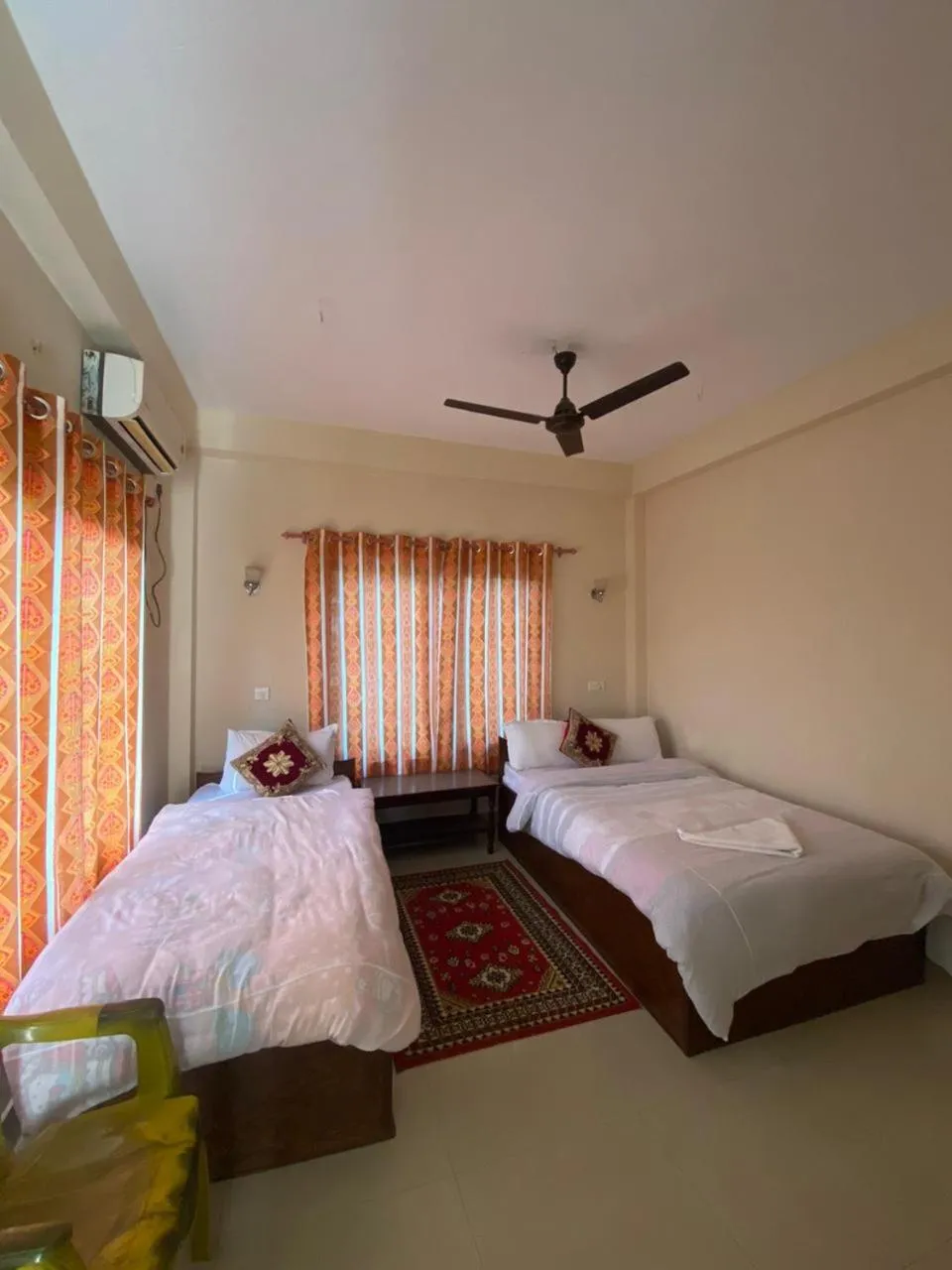 Bed in Hotel BhupuSainik Sauraha, Chitwan