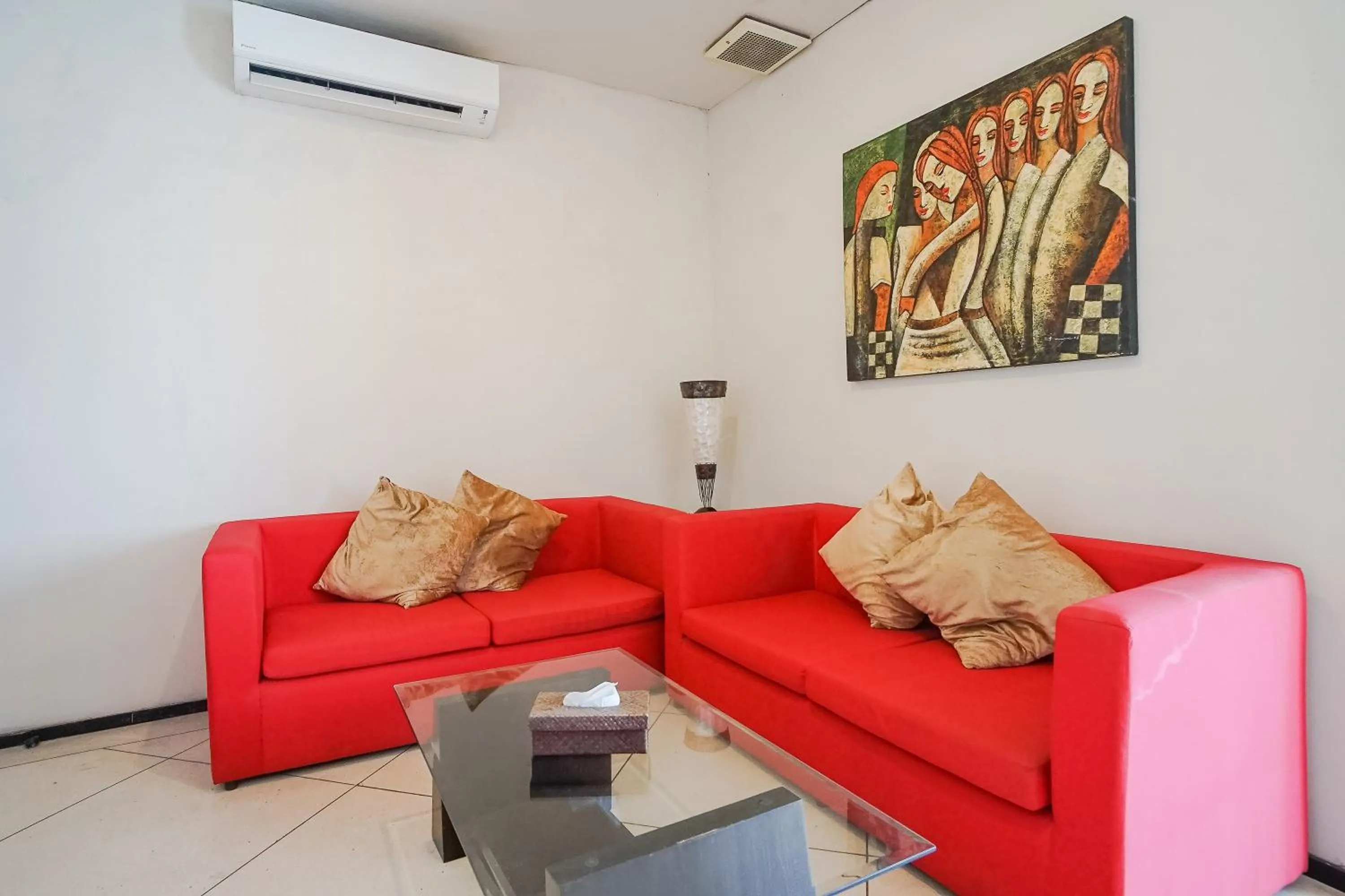 Seating area in Queen Rose Villa & Spa