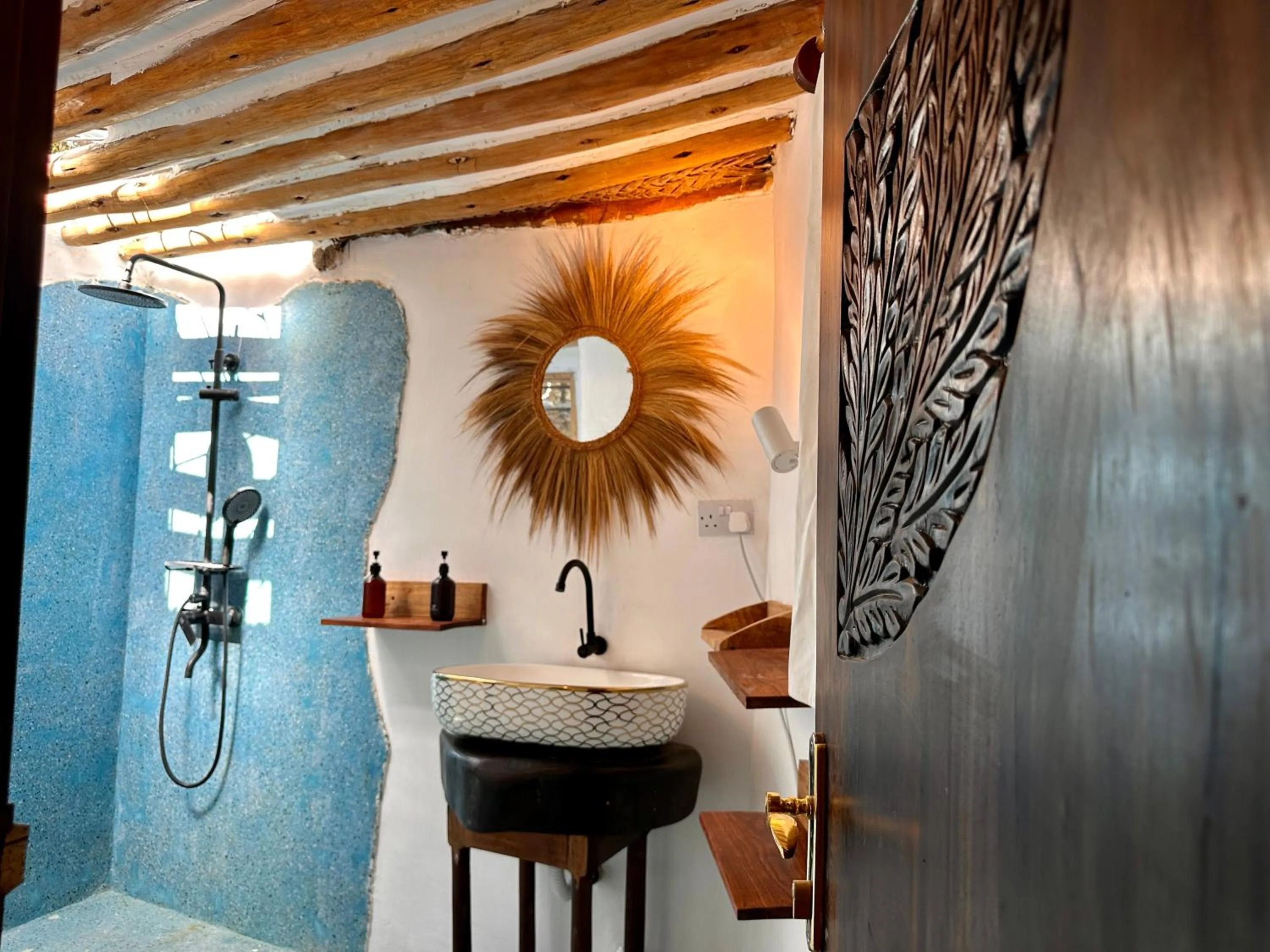 Bathroom in Kameleon Blue