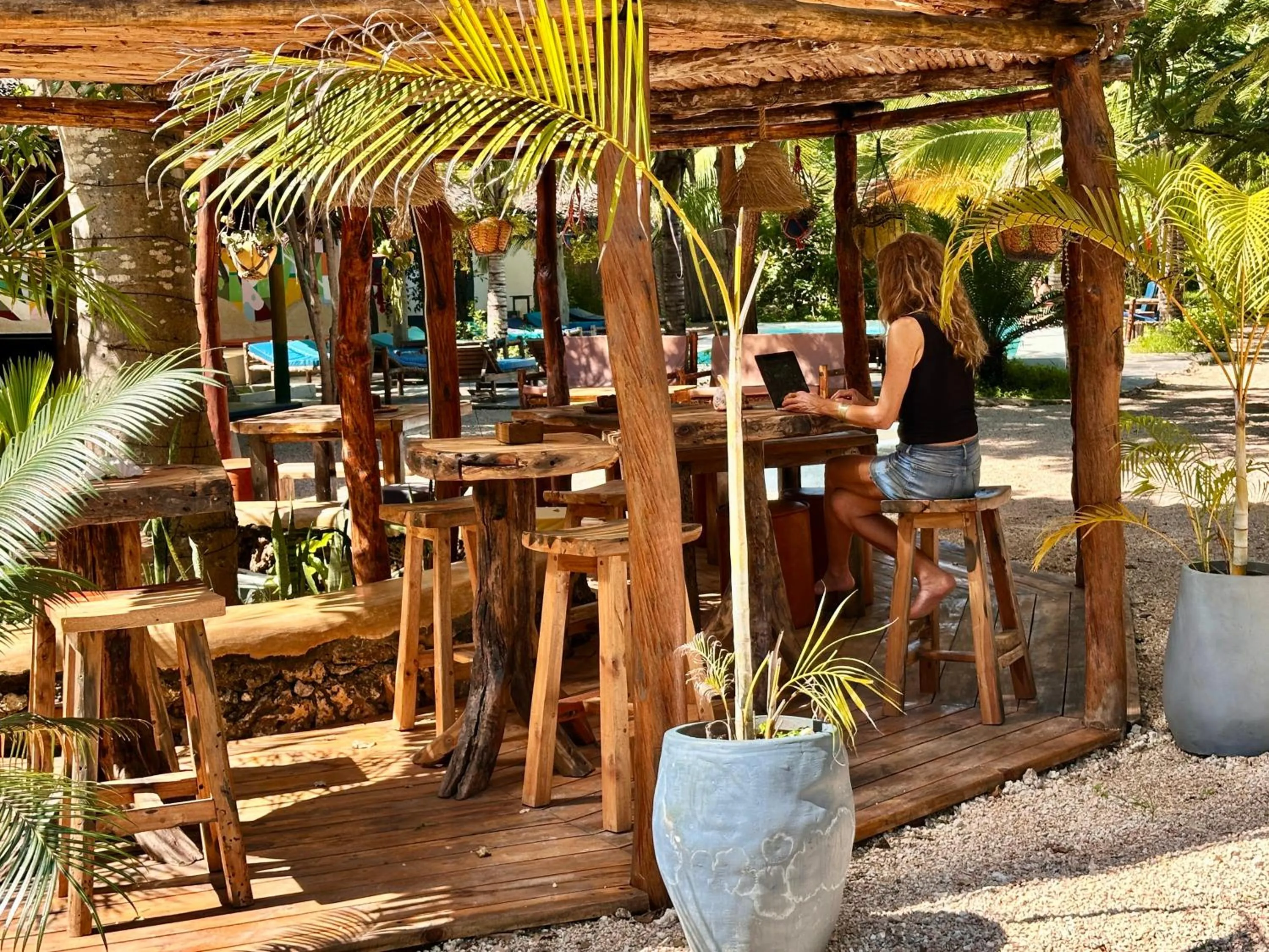 Restaurant/places to eat in Kameleon Blue