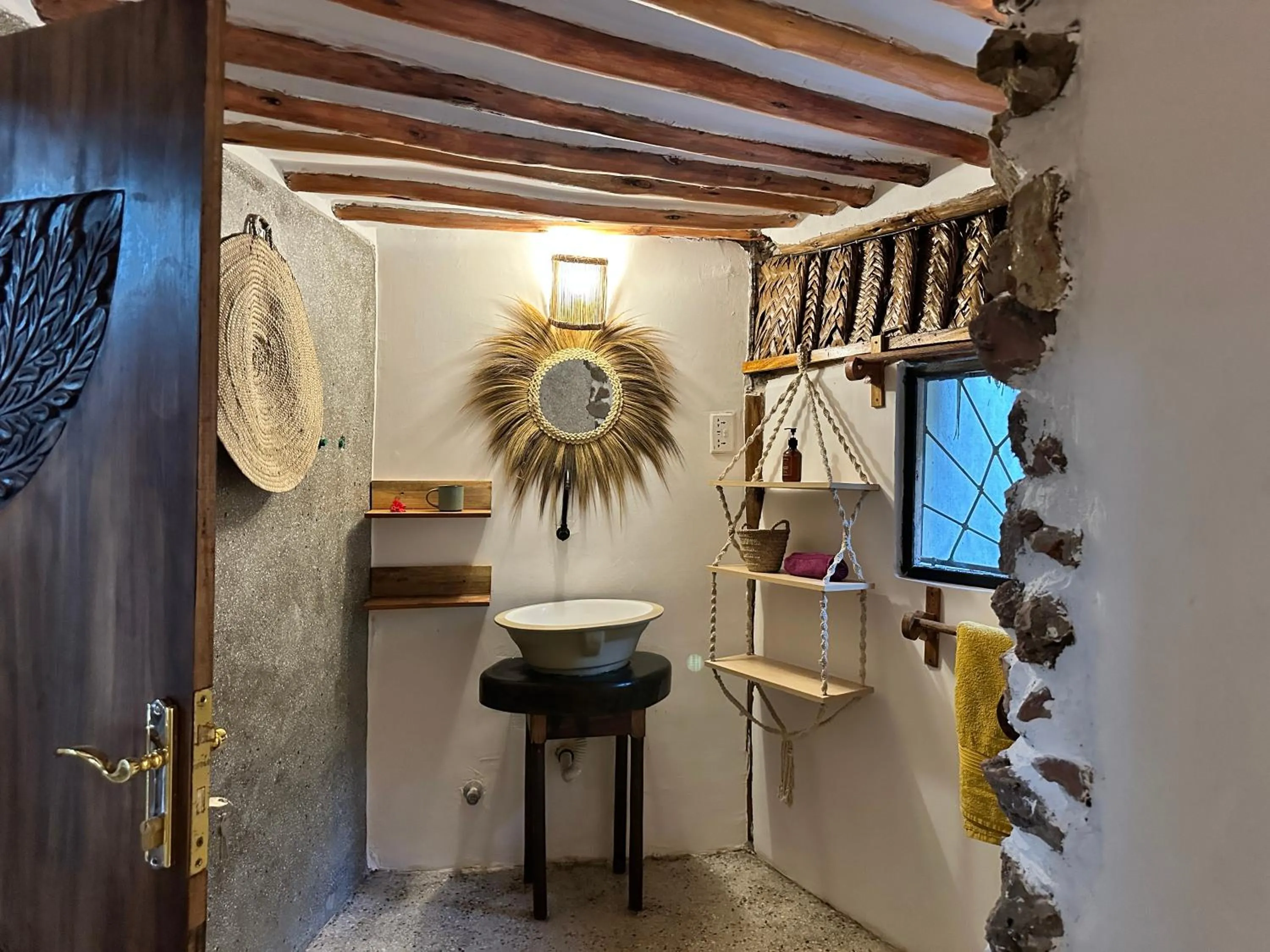 Bathroom in Kameleon Blue