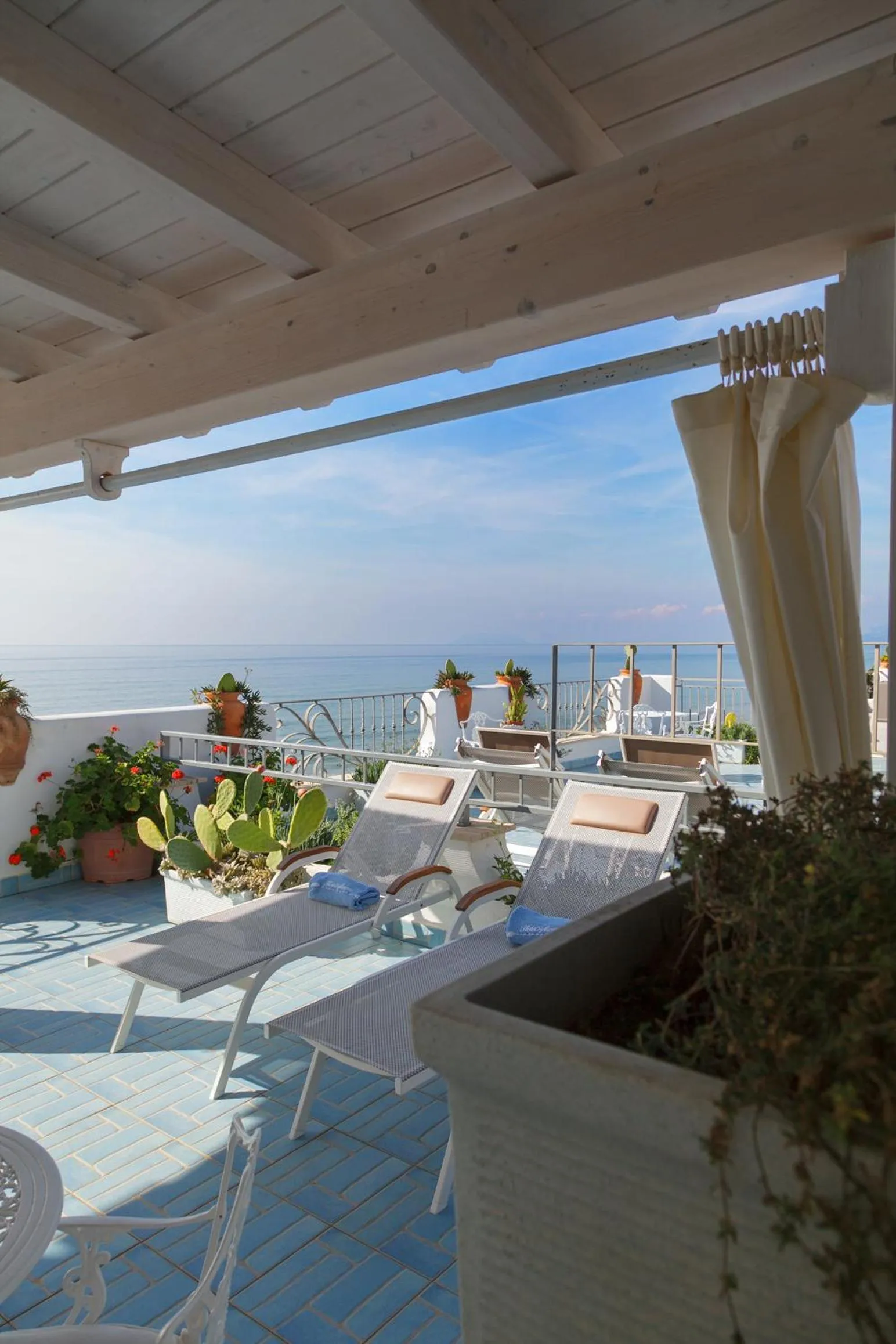 Sea view in Hotel Aurora