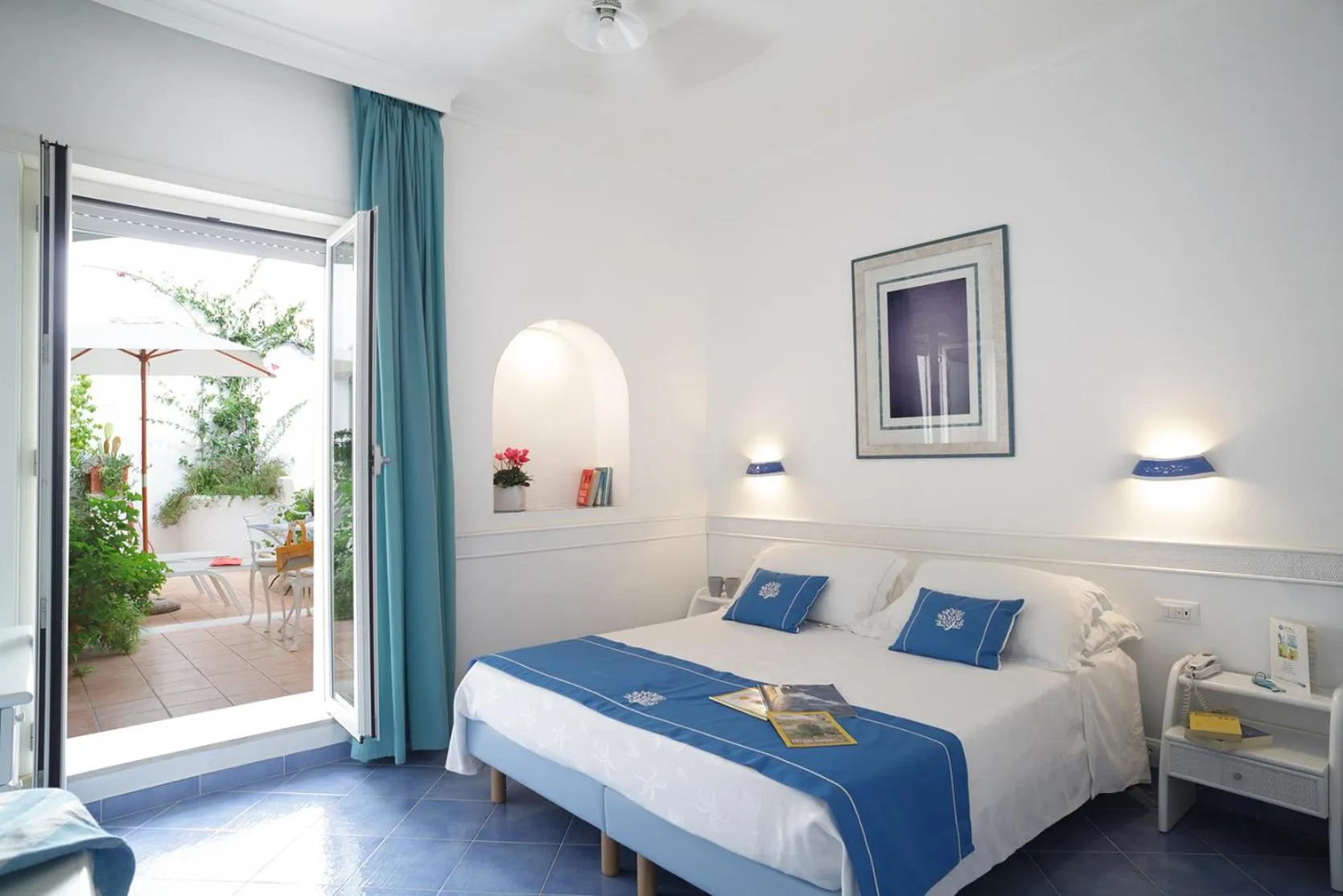 Bedroom, Bed in Hotel Aurora