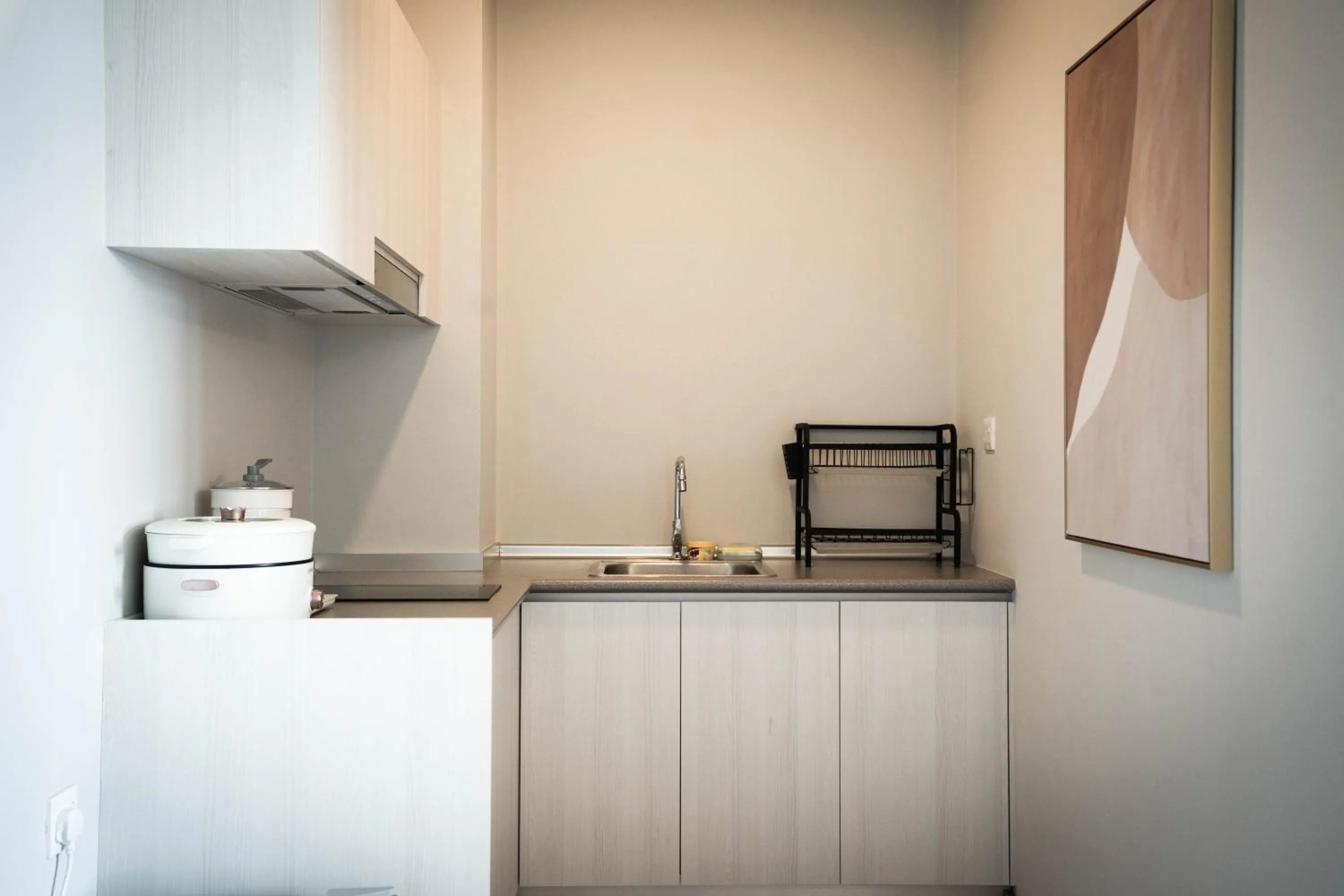 Kitchen or kitchenette in Jesselton Quay by Pinstay