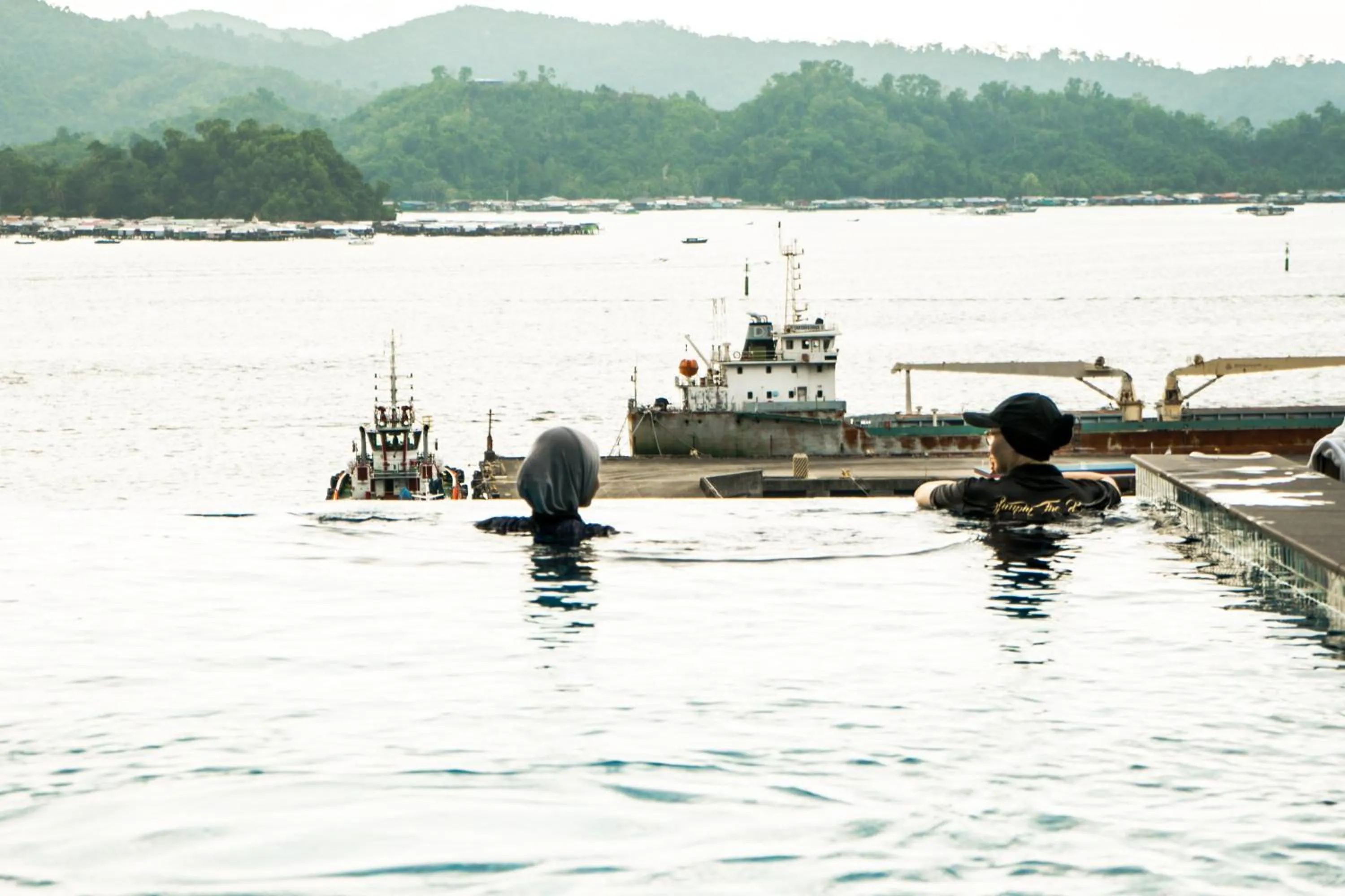 Sea view in Jesselton Quay by Pinstay