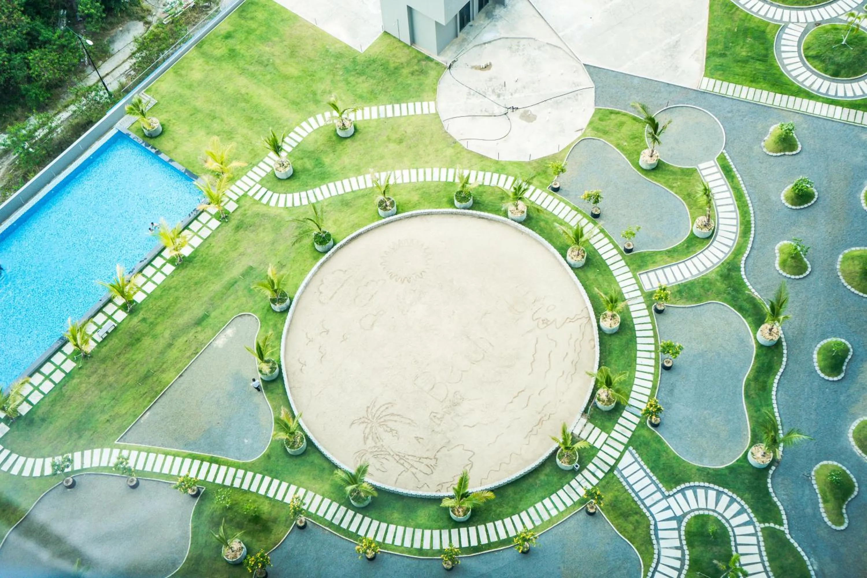 Bird's eye view in Jesselton Quay by Pinstay