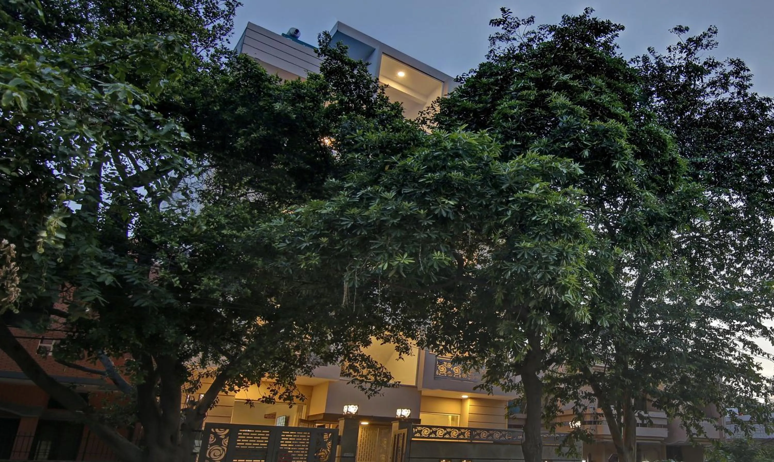 Property building in Treebo Aviraj Inn