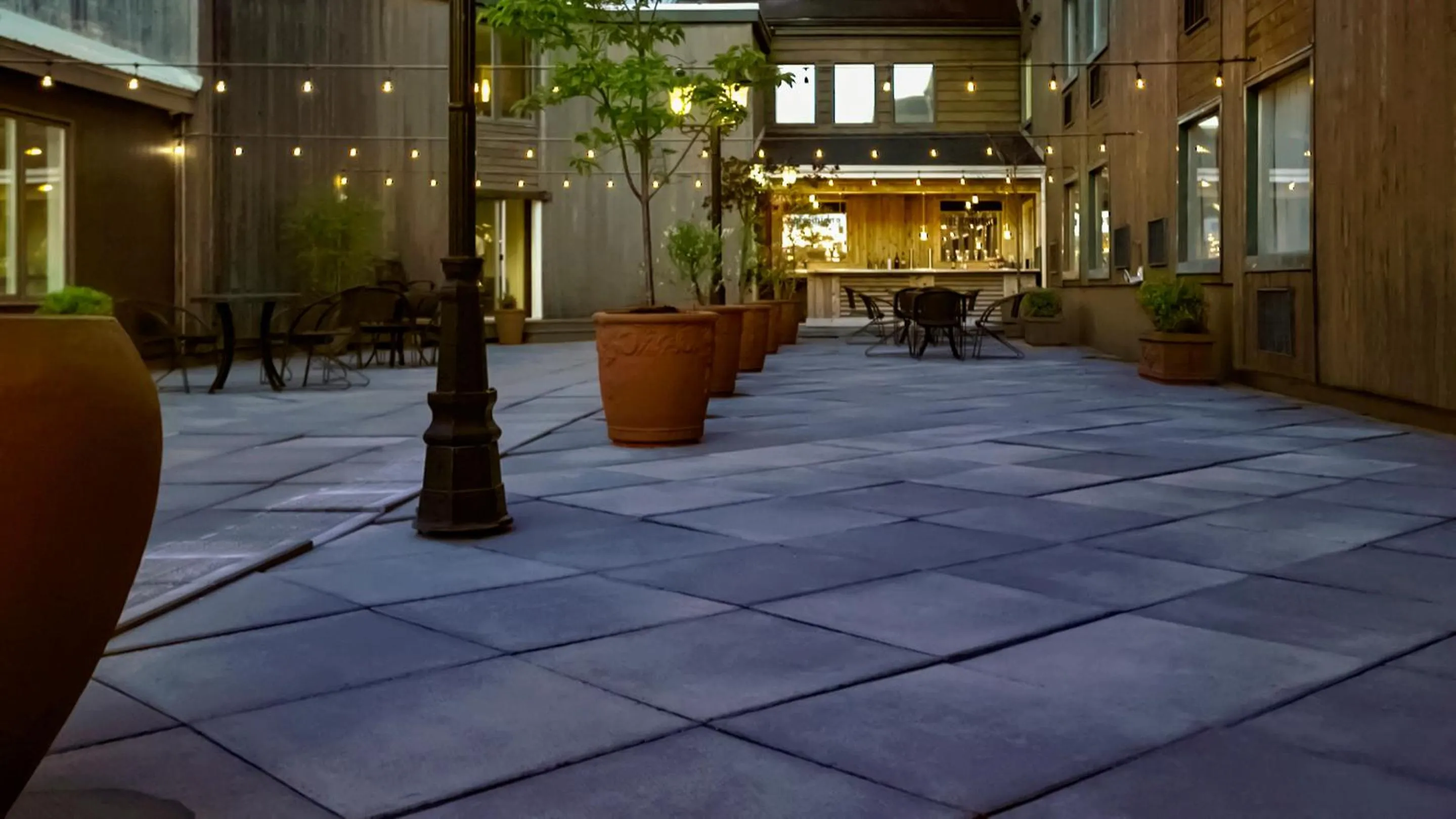 Patio in Hearthstone Inn Sydney