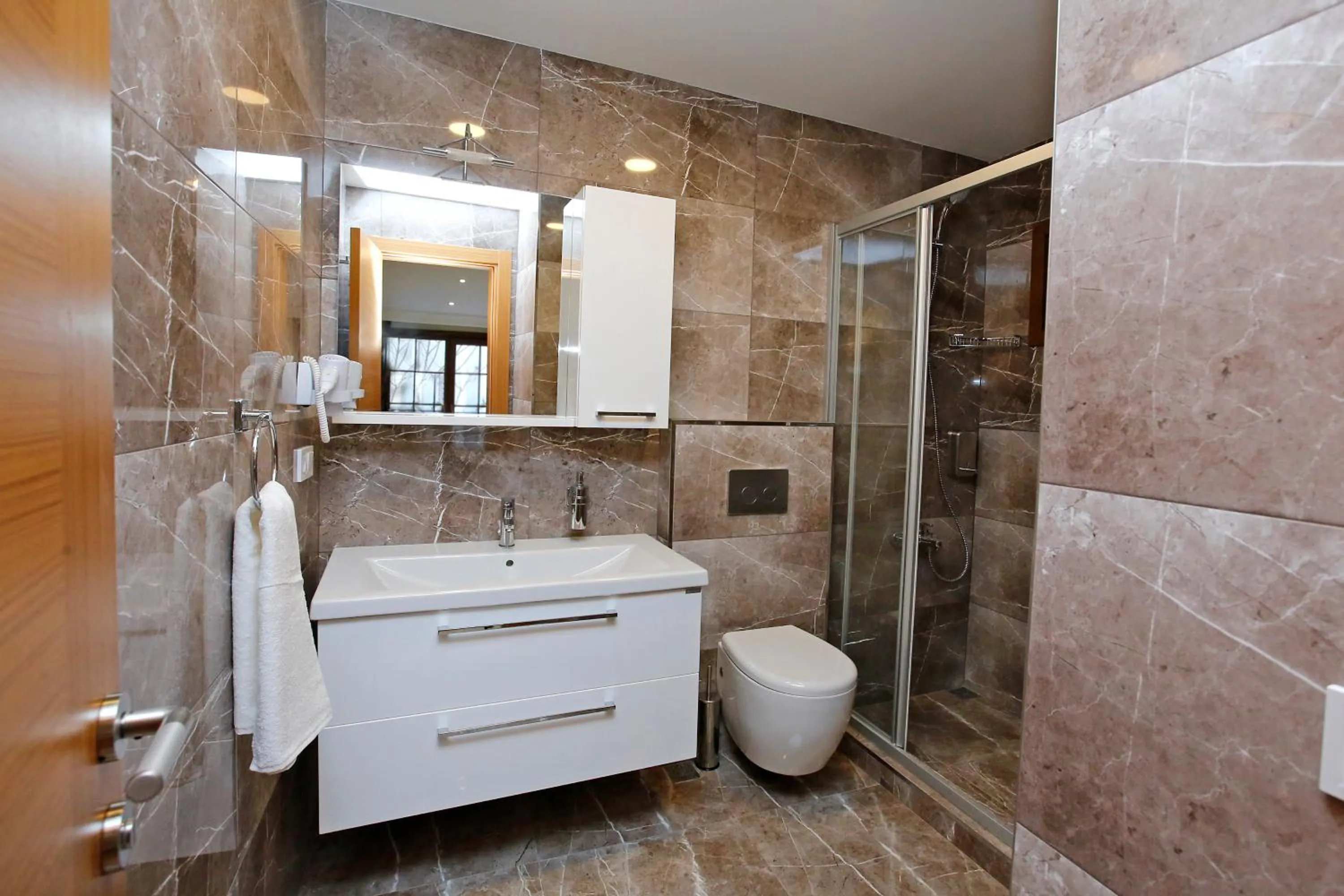 Bathroom in Art Nouveau Galata