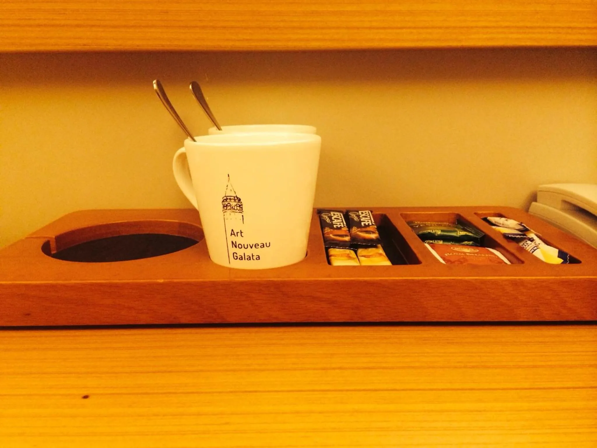 Coffee/tea facilities in Art Nouveau Galata