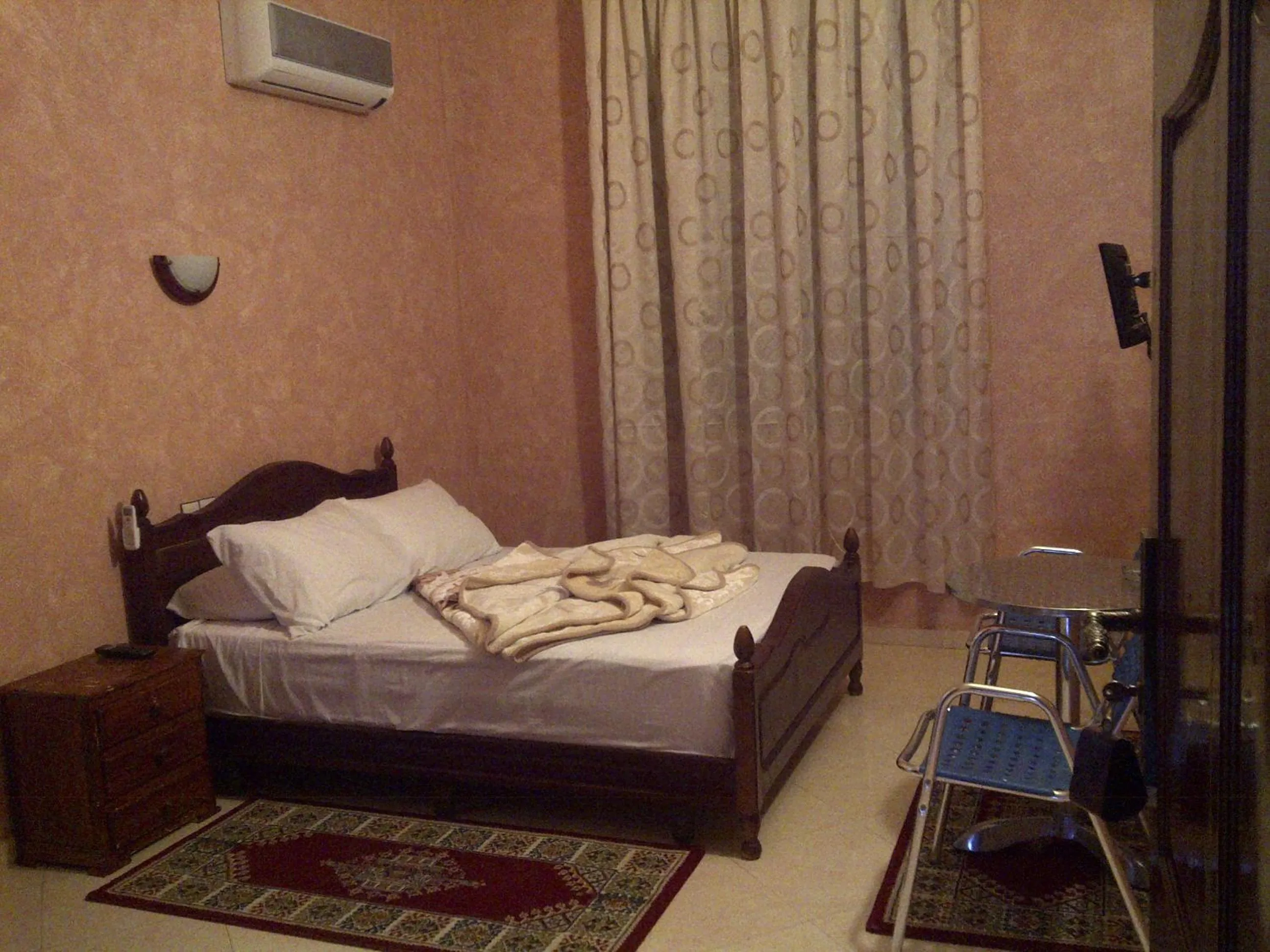 Bedroom, Bed in Hotel Espace Tifawine