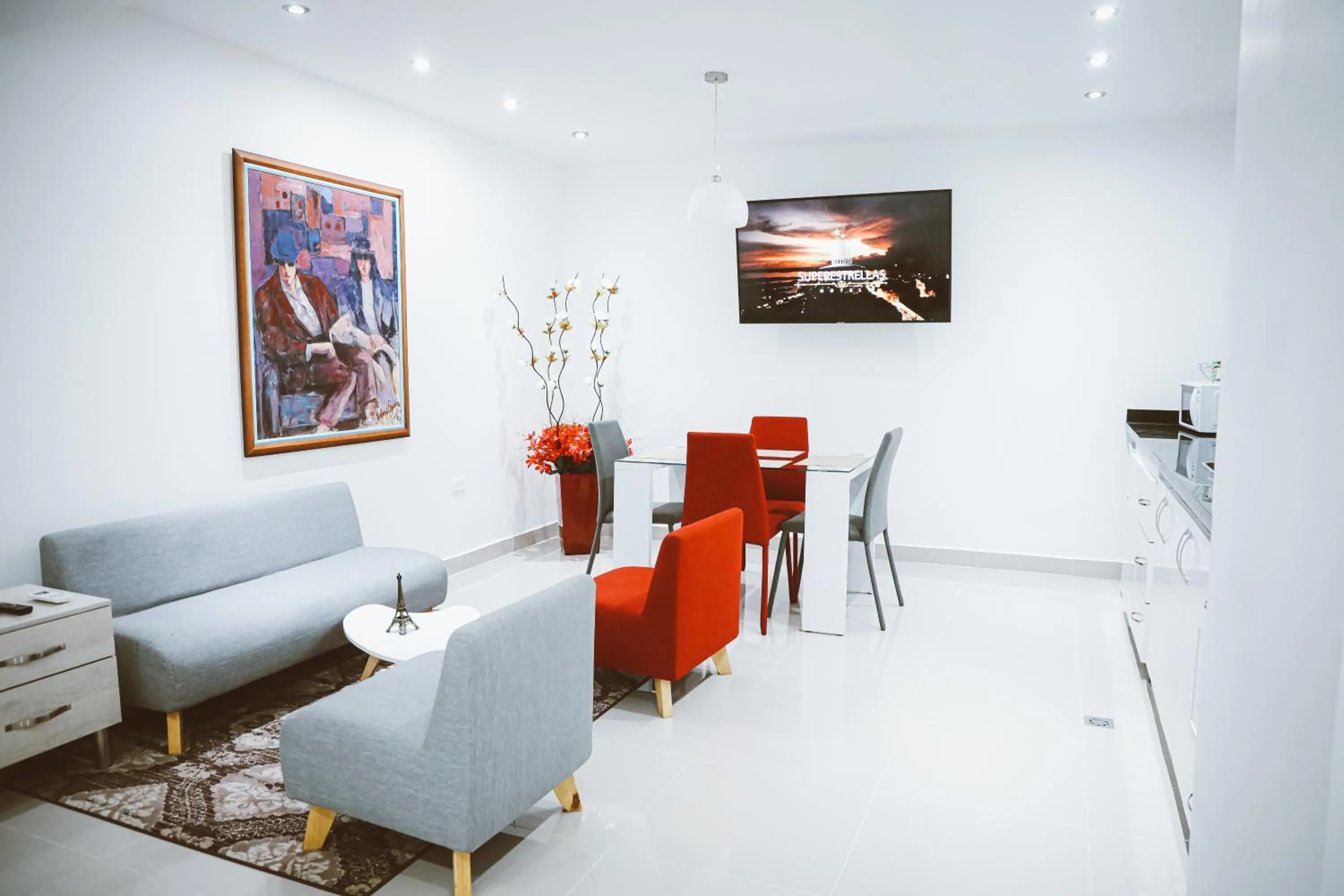 TV and multimedia in Hotel Súper Estrellas