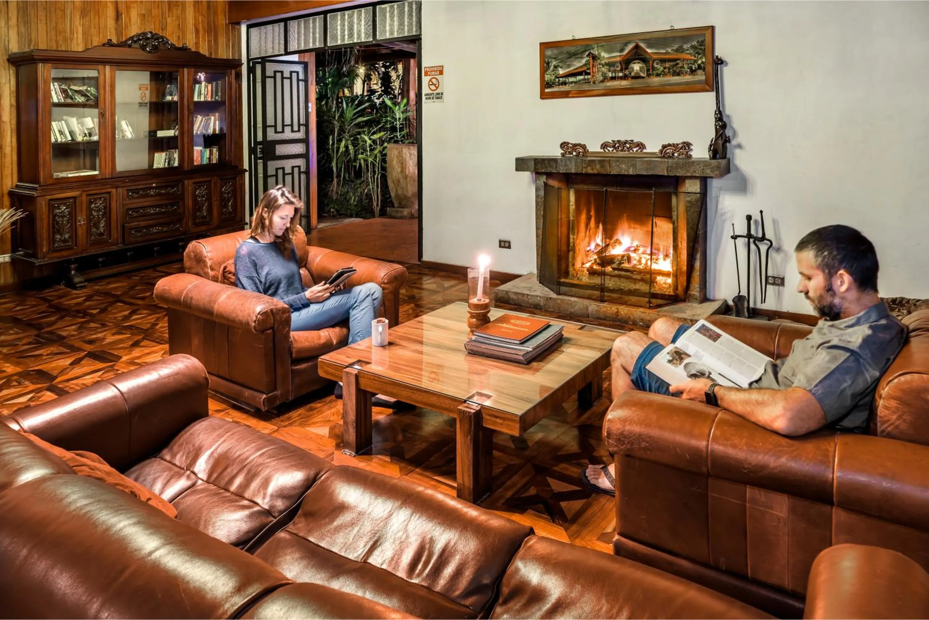 Library in Costa Verde Inn