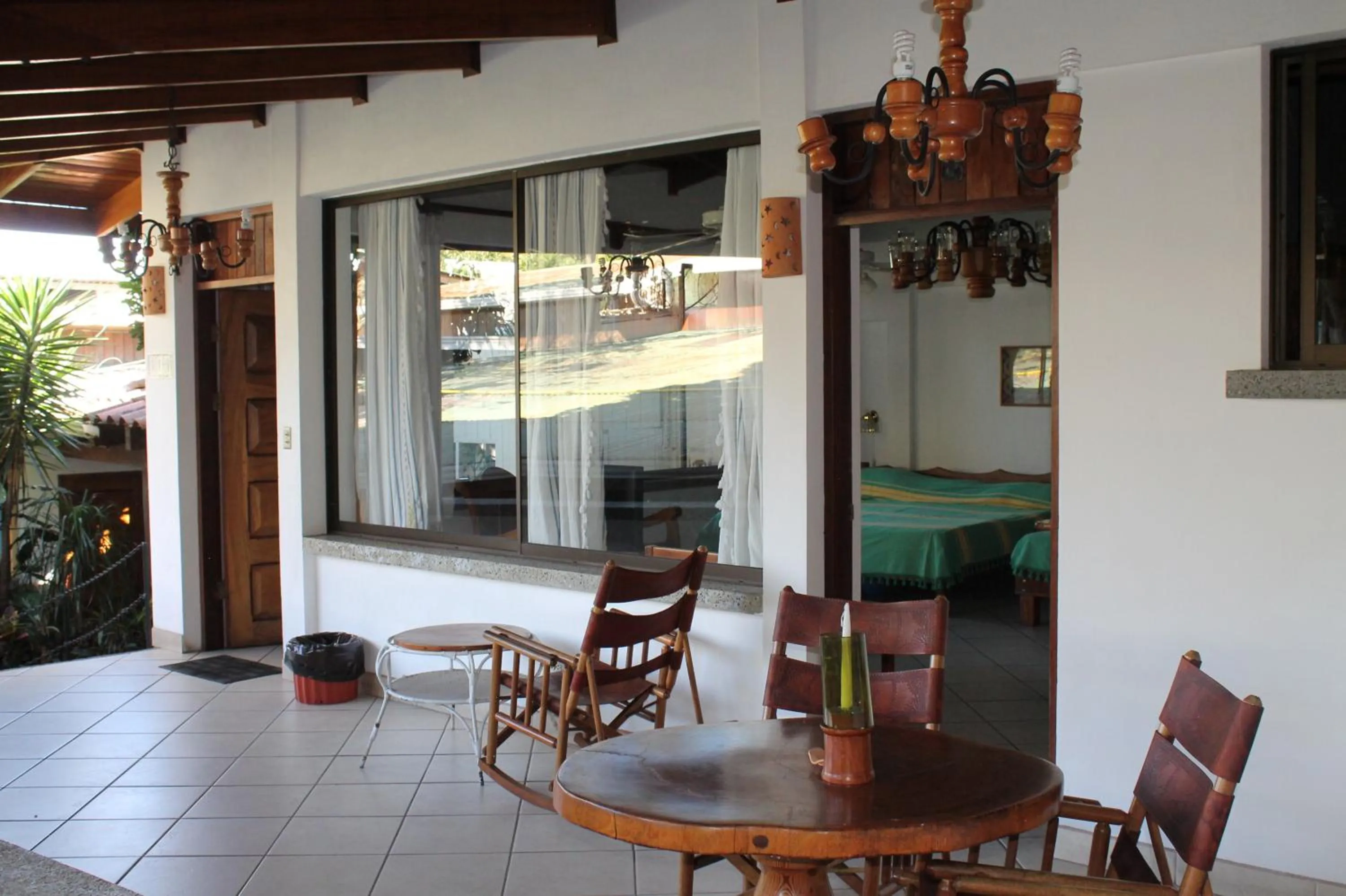 Costa Verde Inn