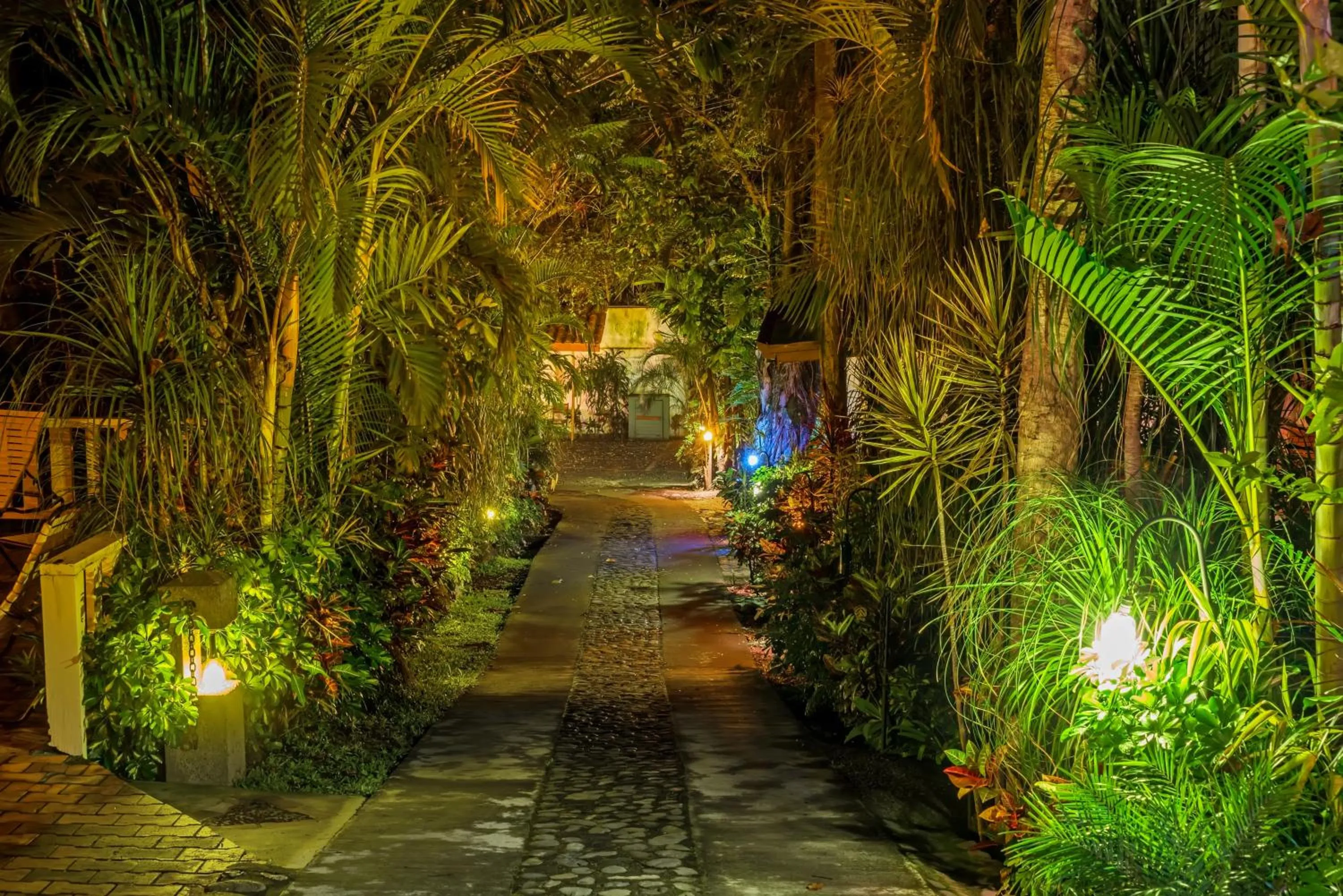 Night in Costa Verde Inn