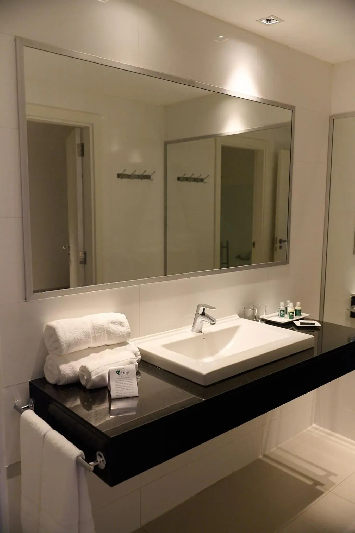 Twin Room in Altos del Arapey All Inclusive, Golf & Spa Twin Room in Altos del Arapey All Inclusive, Golf & Spa