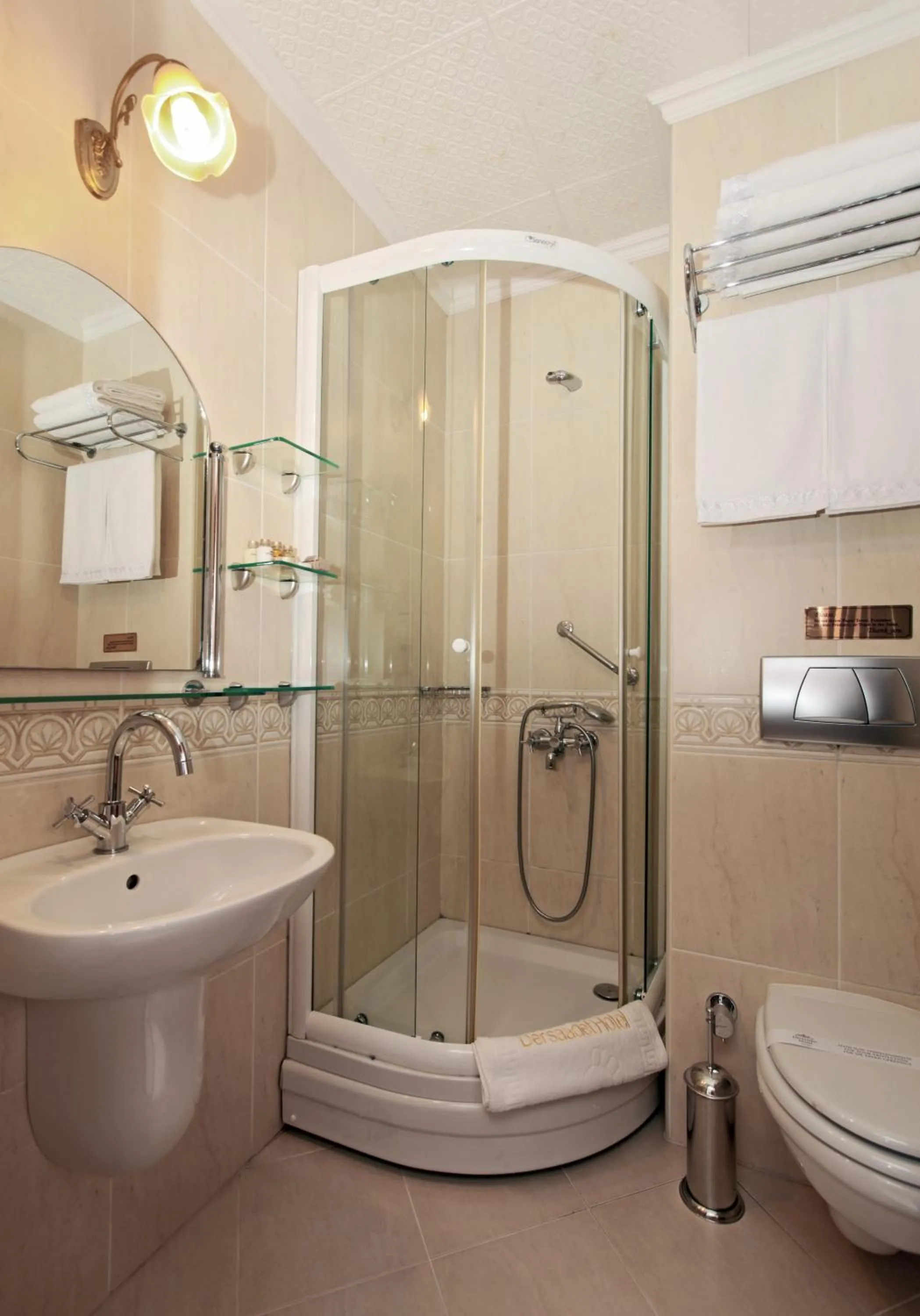 Bathroom in Dersaadet Hotel Istanbul