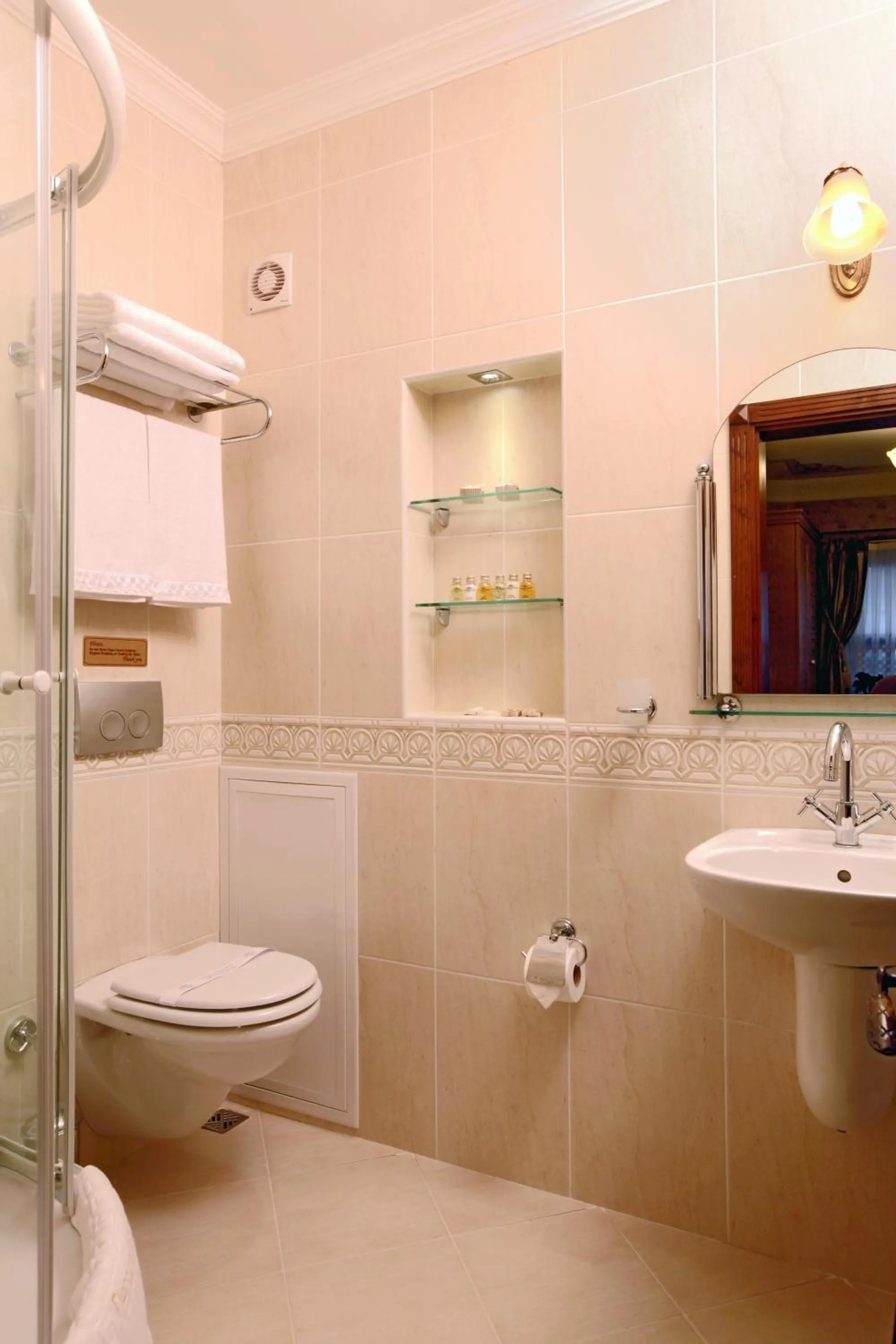 Bathroom in Dersaadet Hotel Istanbul