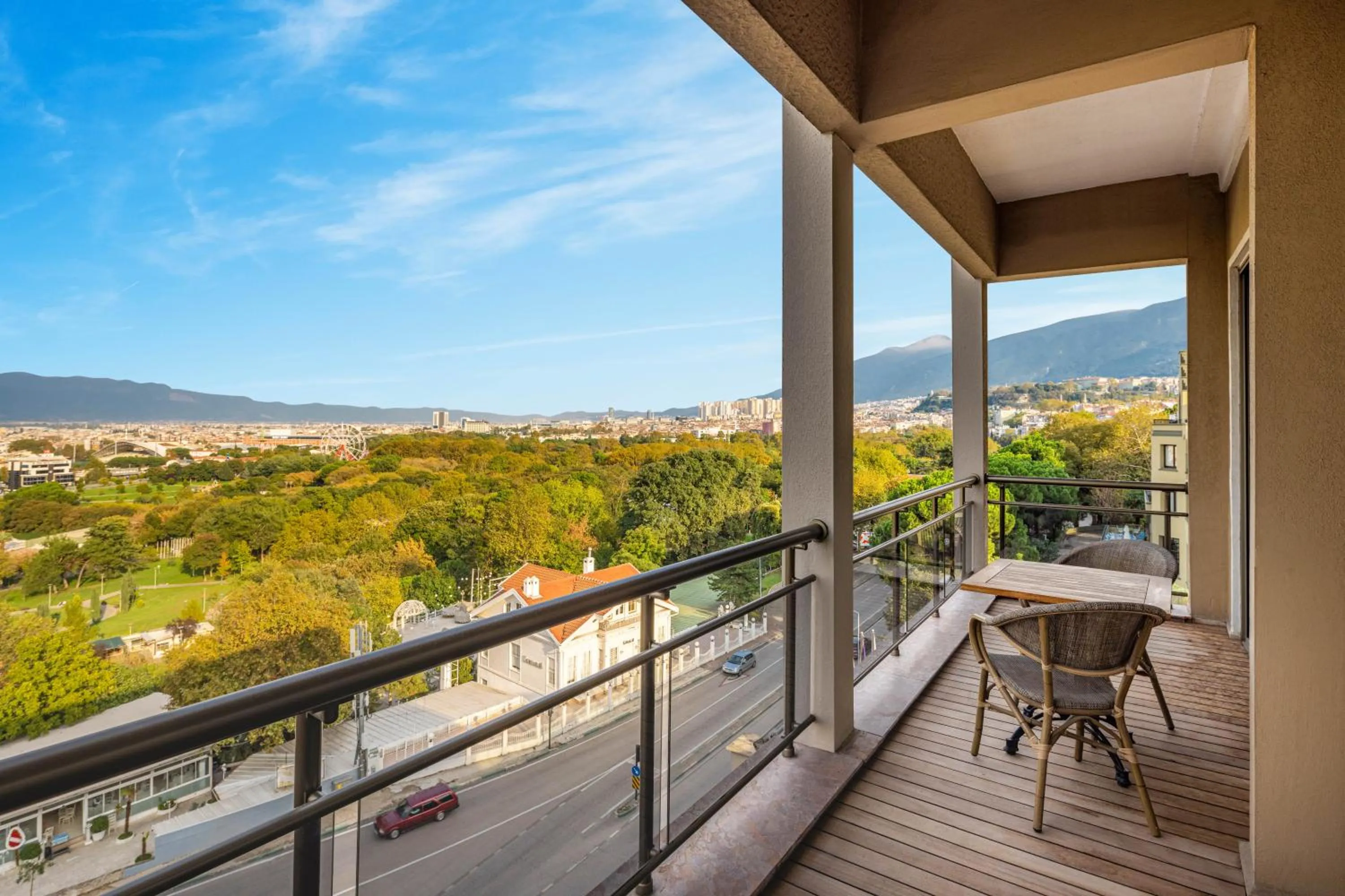 Balcony/Terrace in Hotel Çelik Palas Convention Center & Thermal SPA