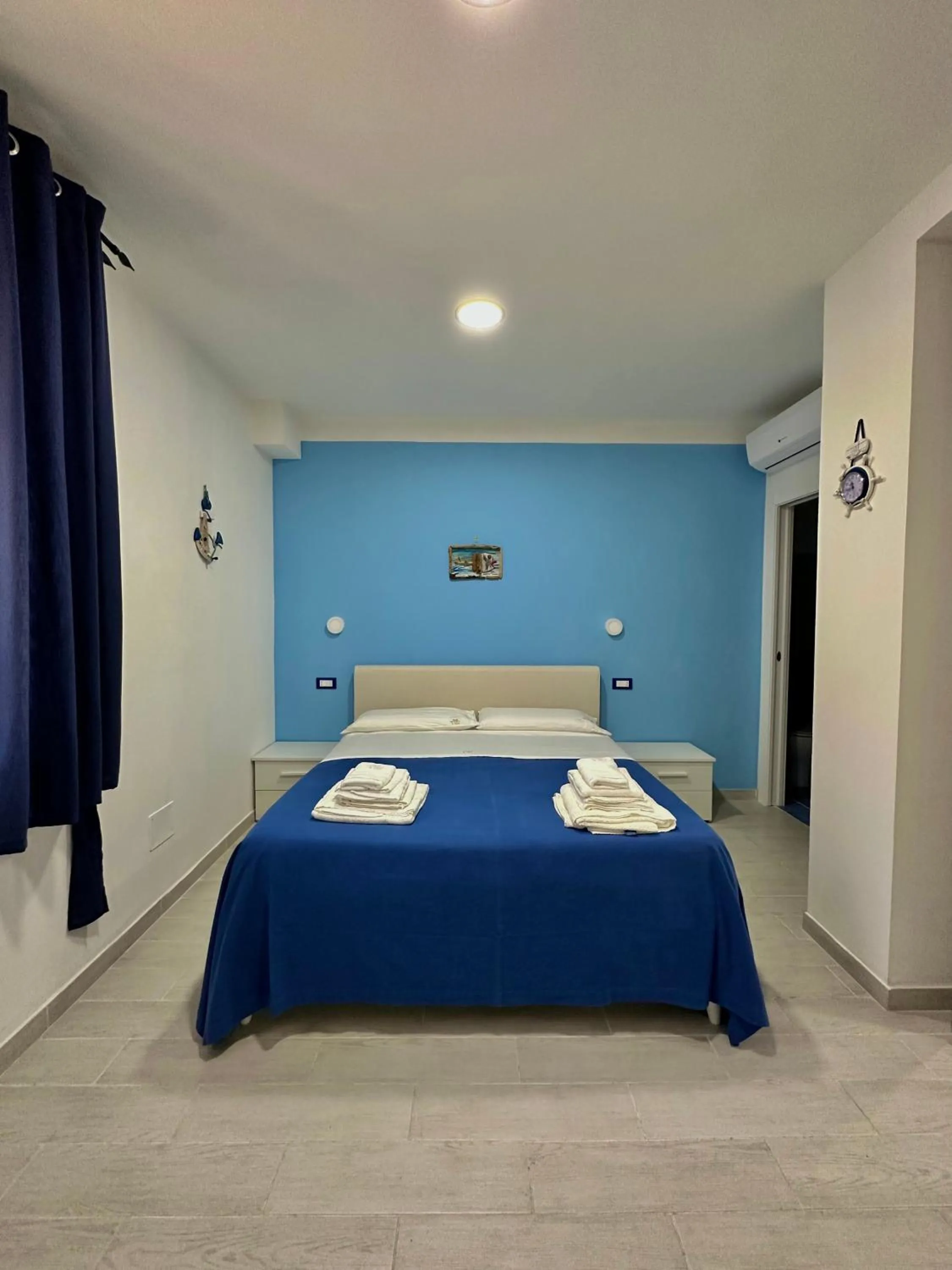 Shower in B&B Un Posto al Sole