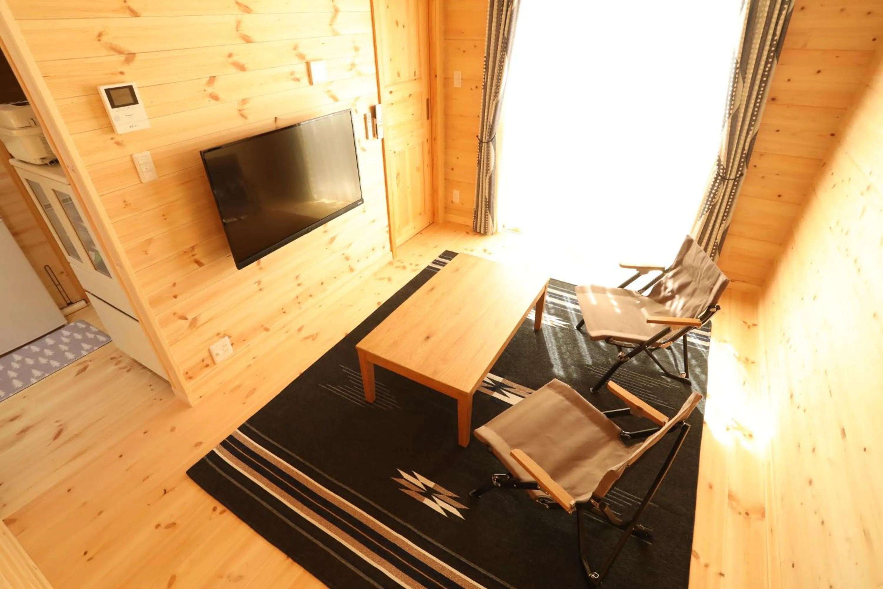 Living room in Log Cottage 白馬KIITOS