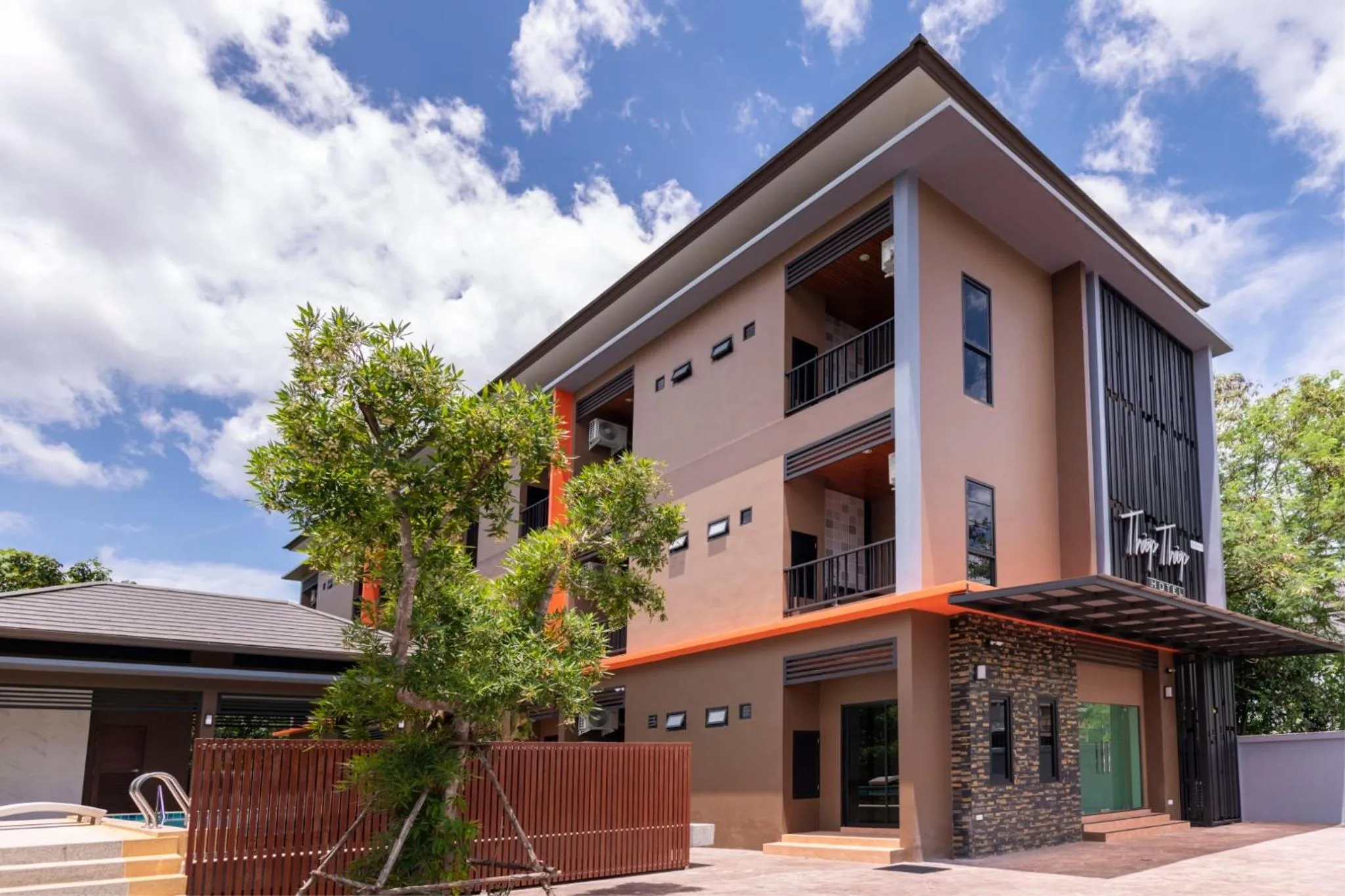 Property building in Thip Thip Hotel