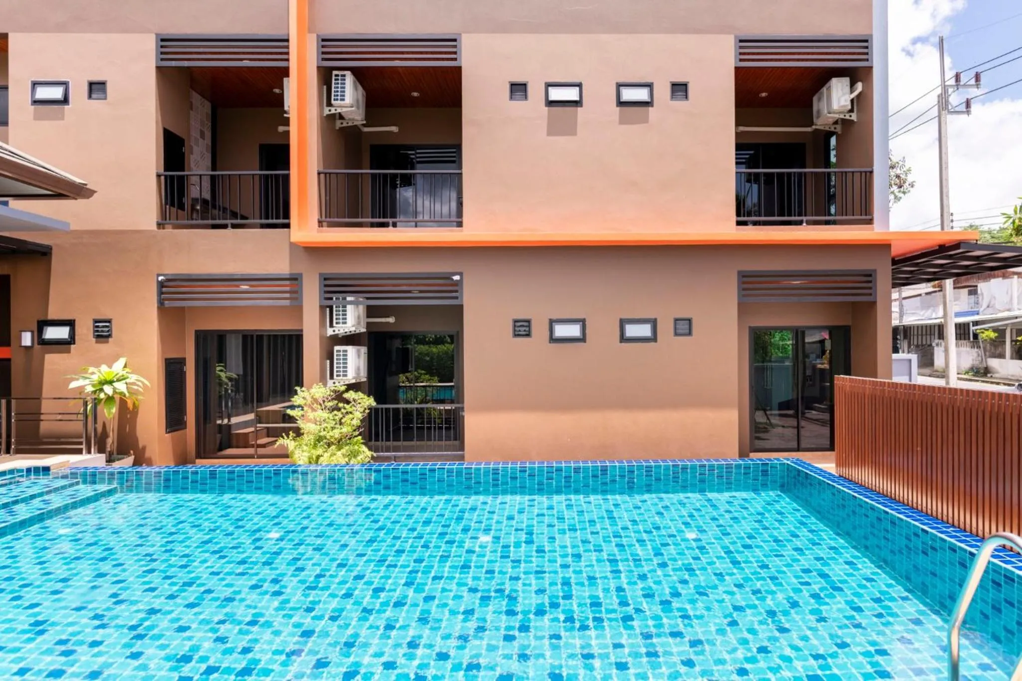 Swimming pool in Thip Thip Hotel