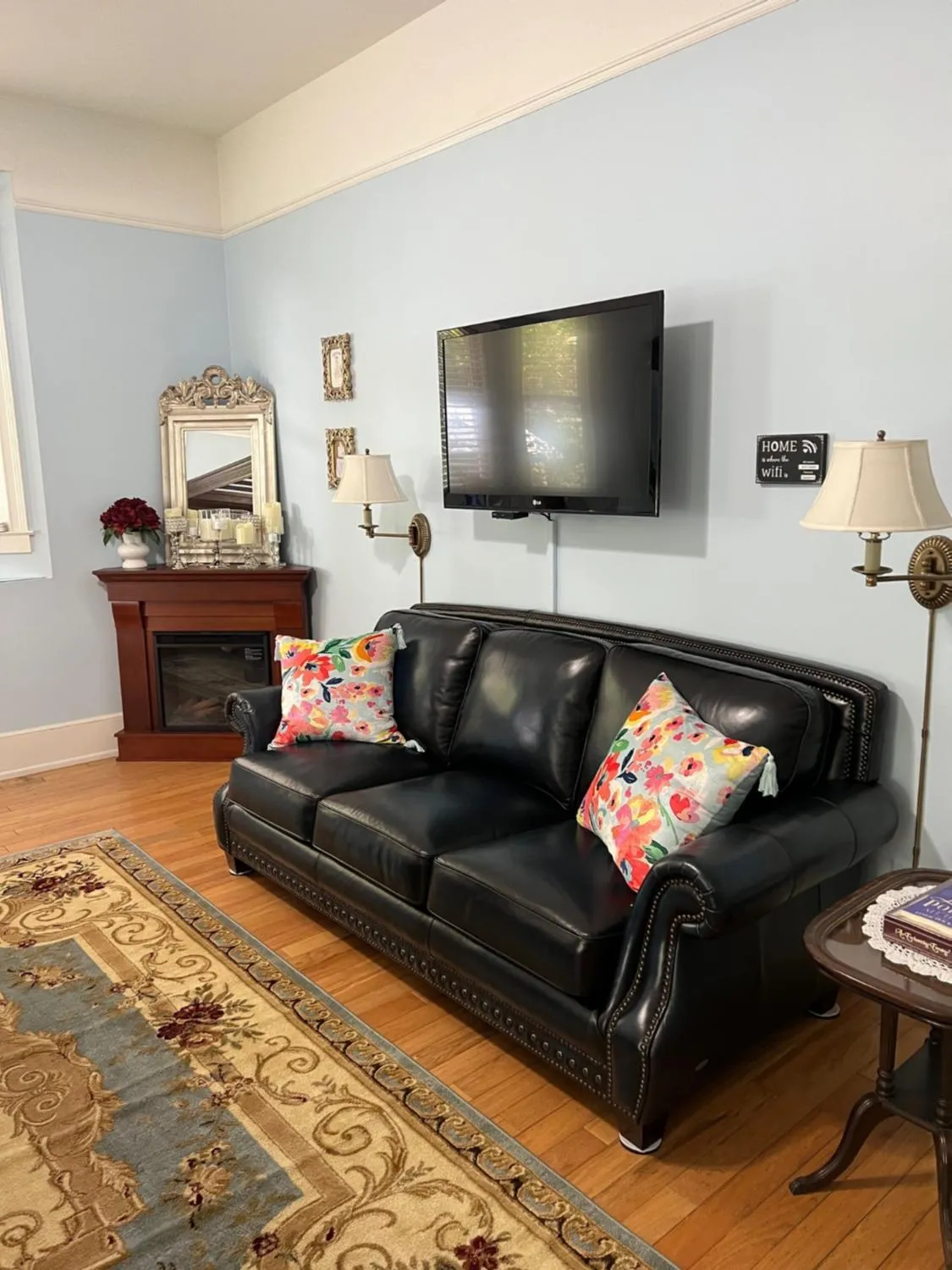 Seating area in Hoyt House Luxury Bed & Breakfast