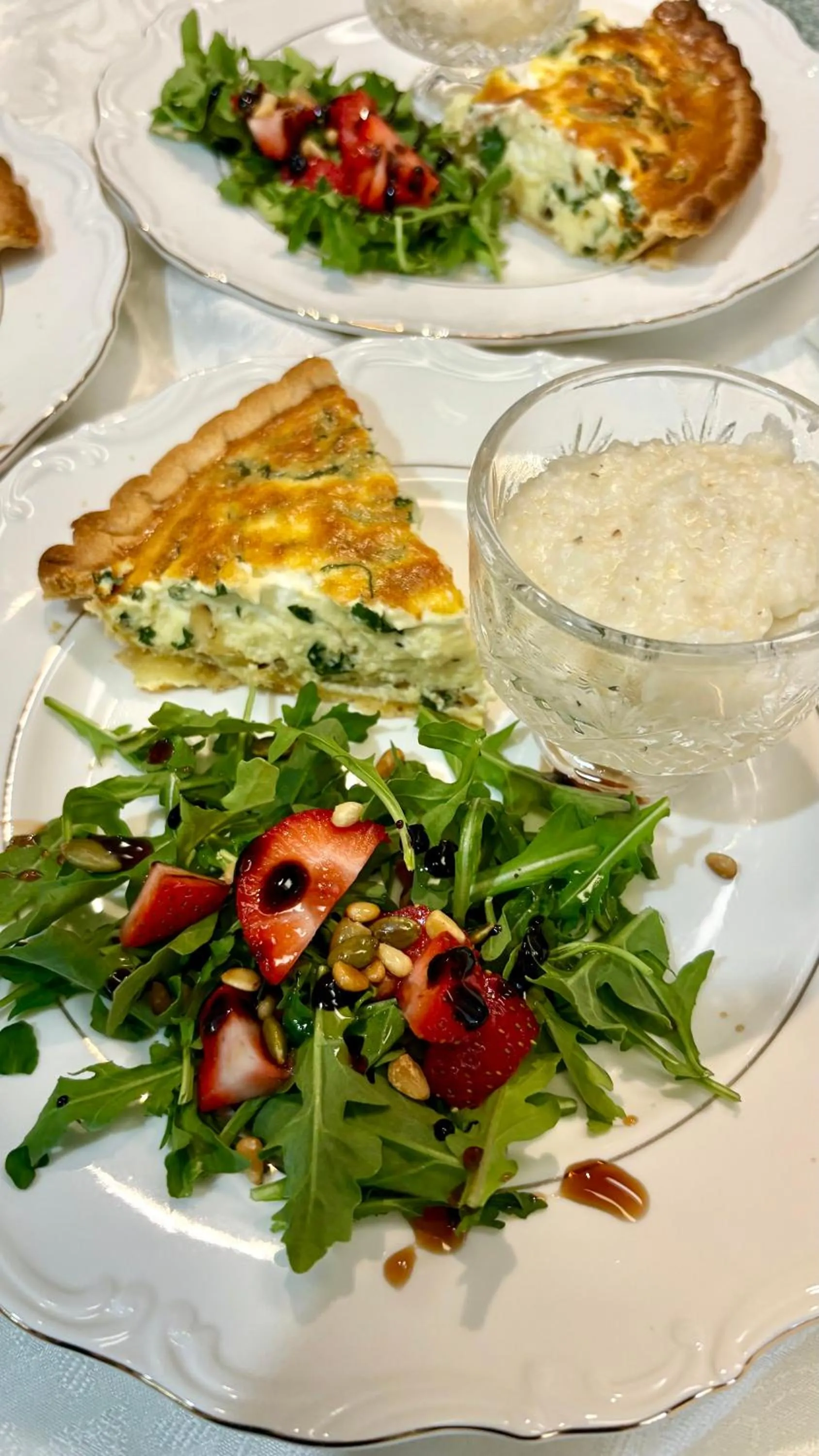 Breakfast in Hoyt House Luxury Bed & Breakfast