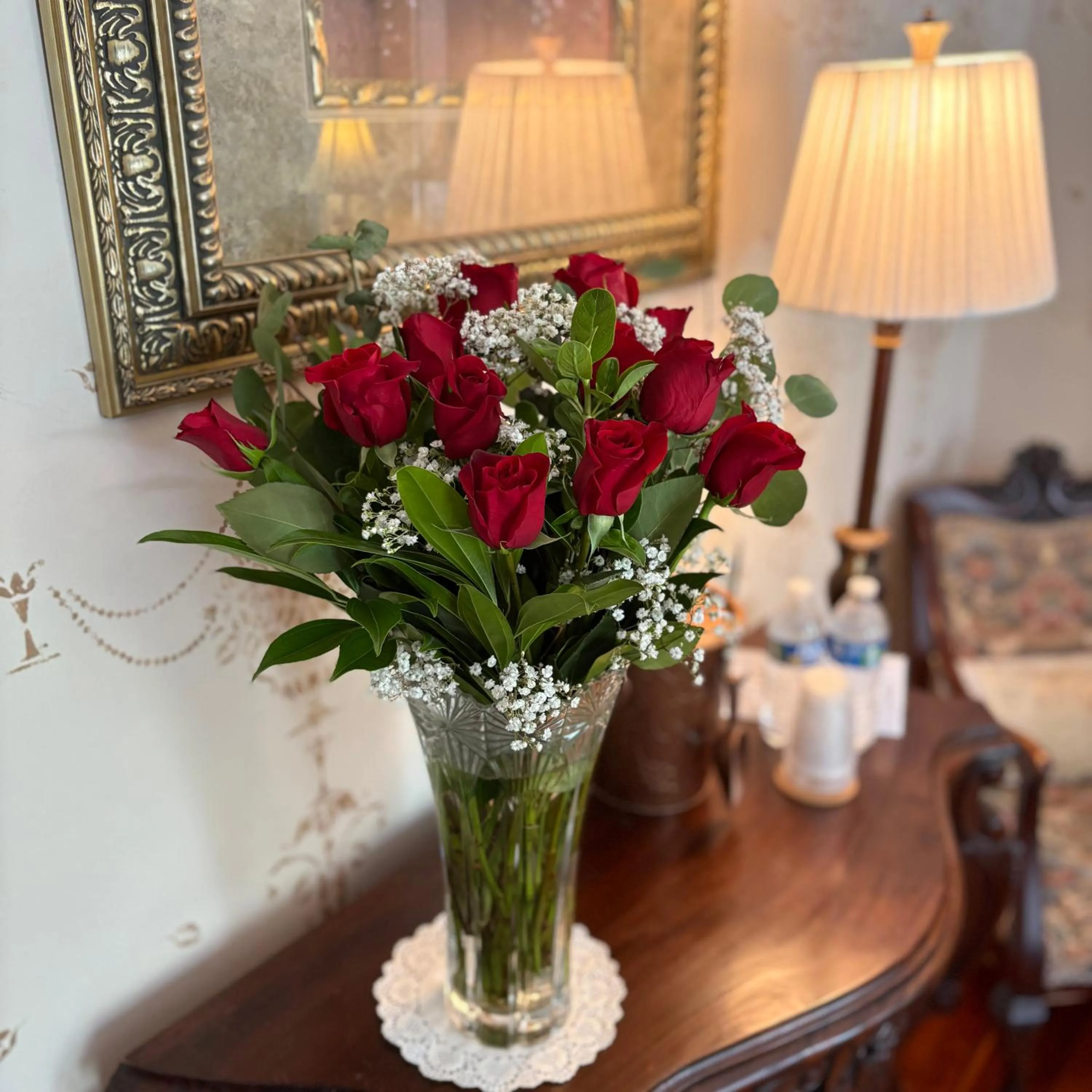 room service in Hoyt House Luxury Bed & Breakfast