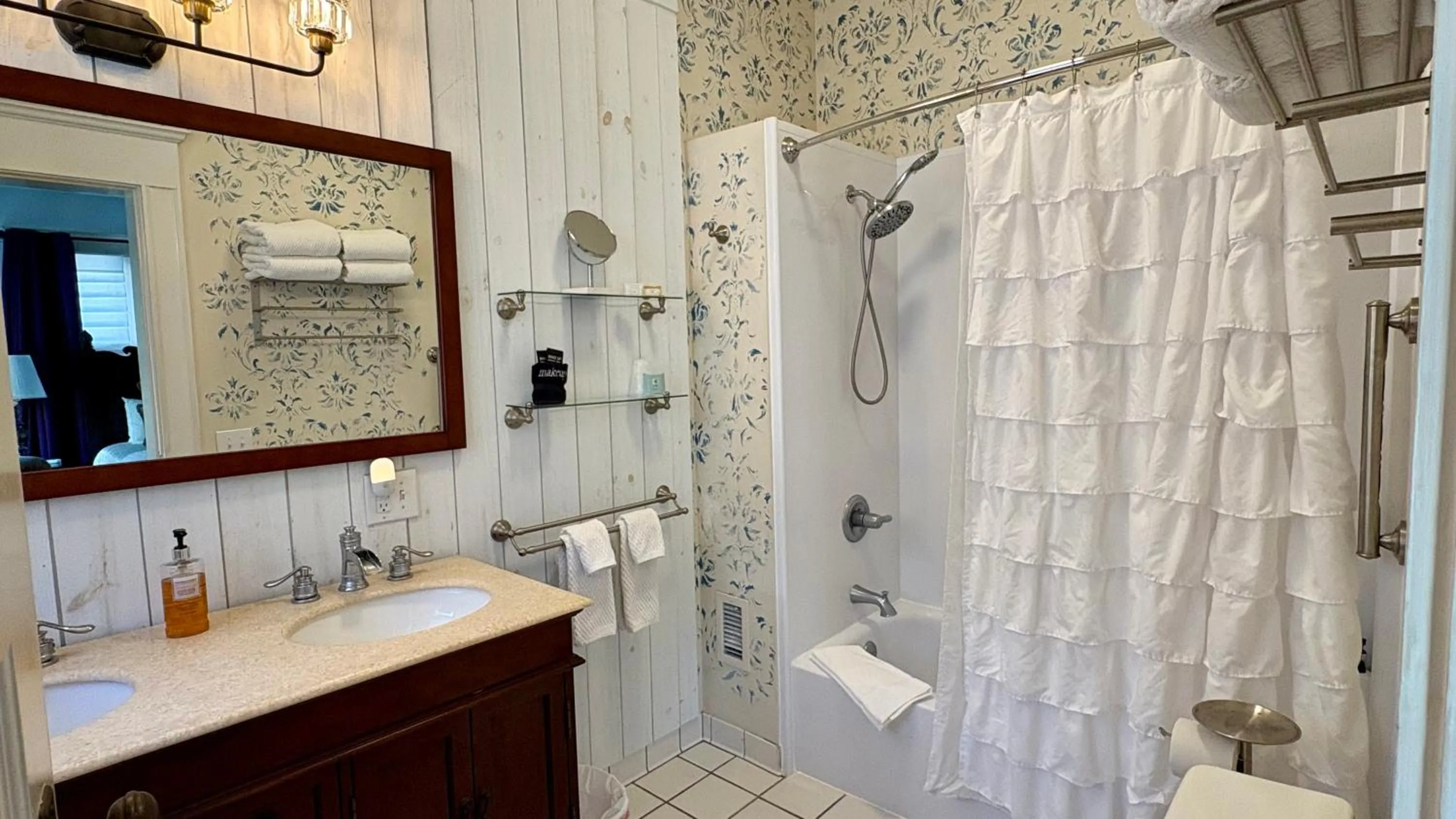 Hoyt House Luxury Bed & Breakfast