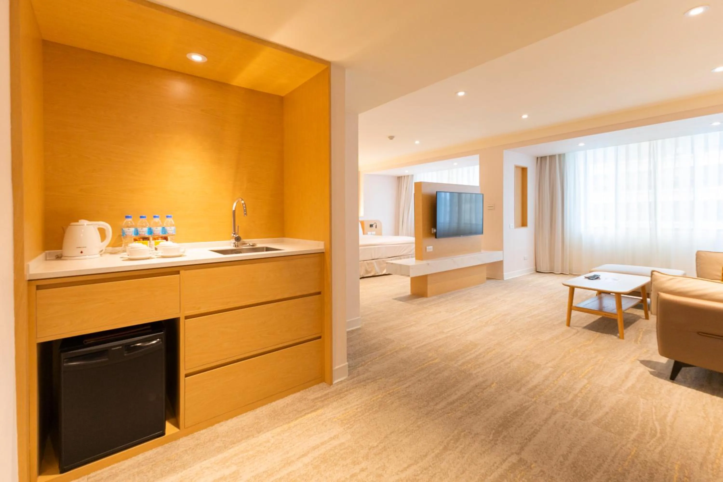 Photo of the whole room in Hotel Tainan