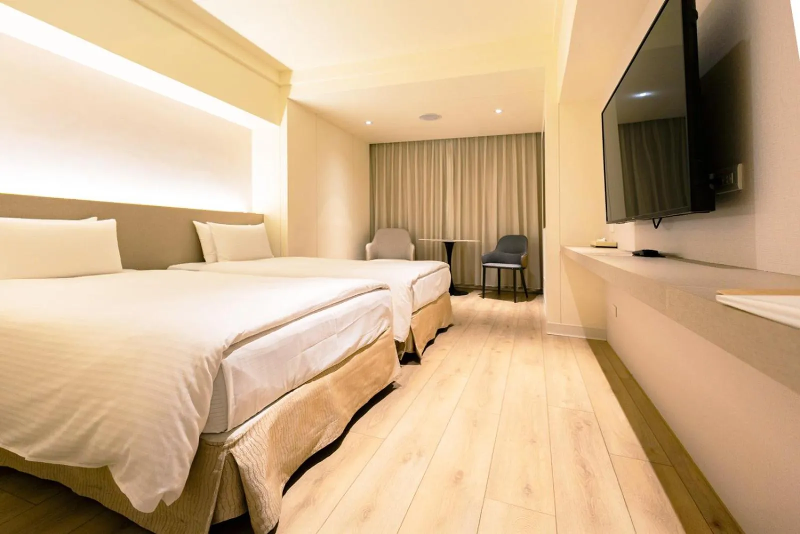 Photo of the whole room, Bed in Hotel Tainan