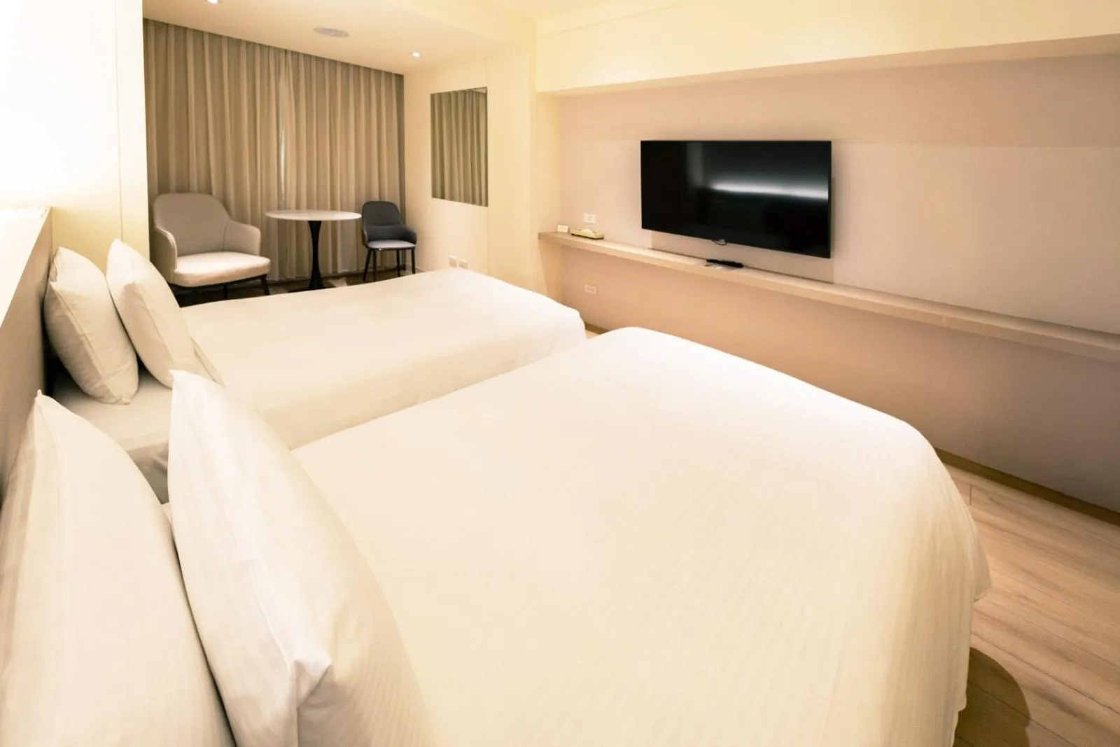 Photo of the whole room, Bed in Hotel Tainan