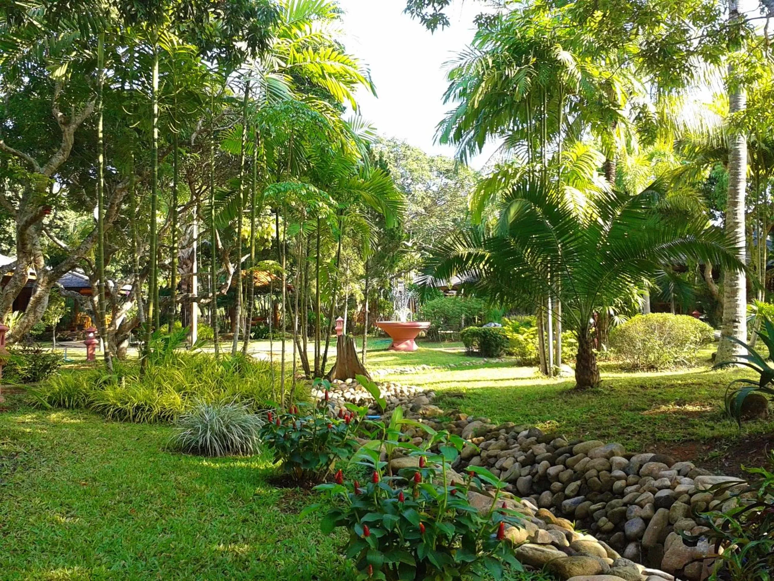 Garden in Huan Chiang Dao Resort