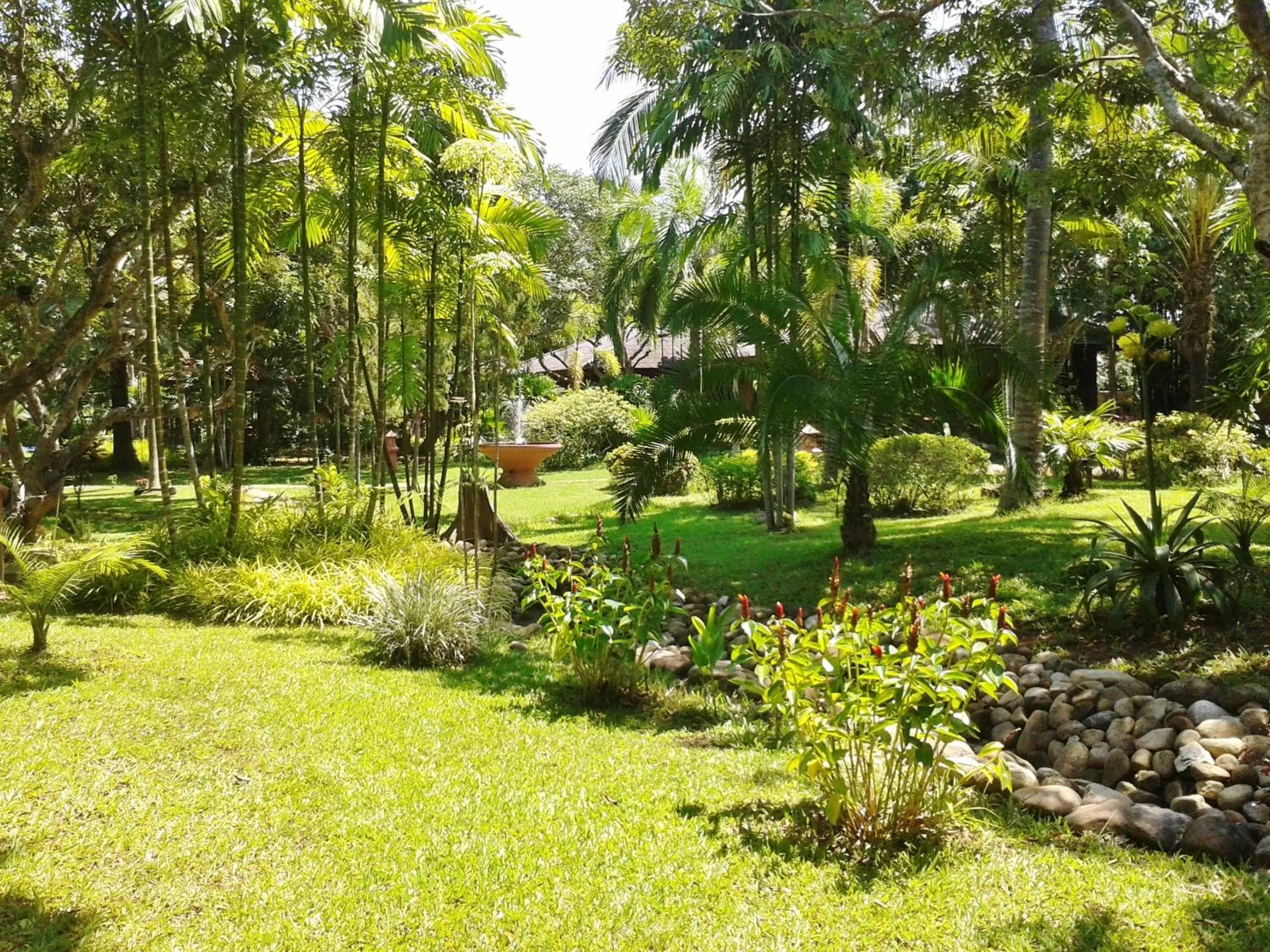 Garden in Huan Chiang Dao Resort