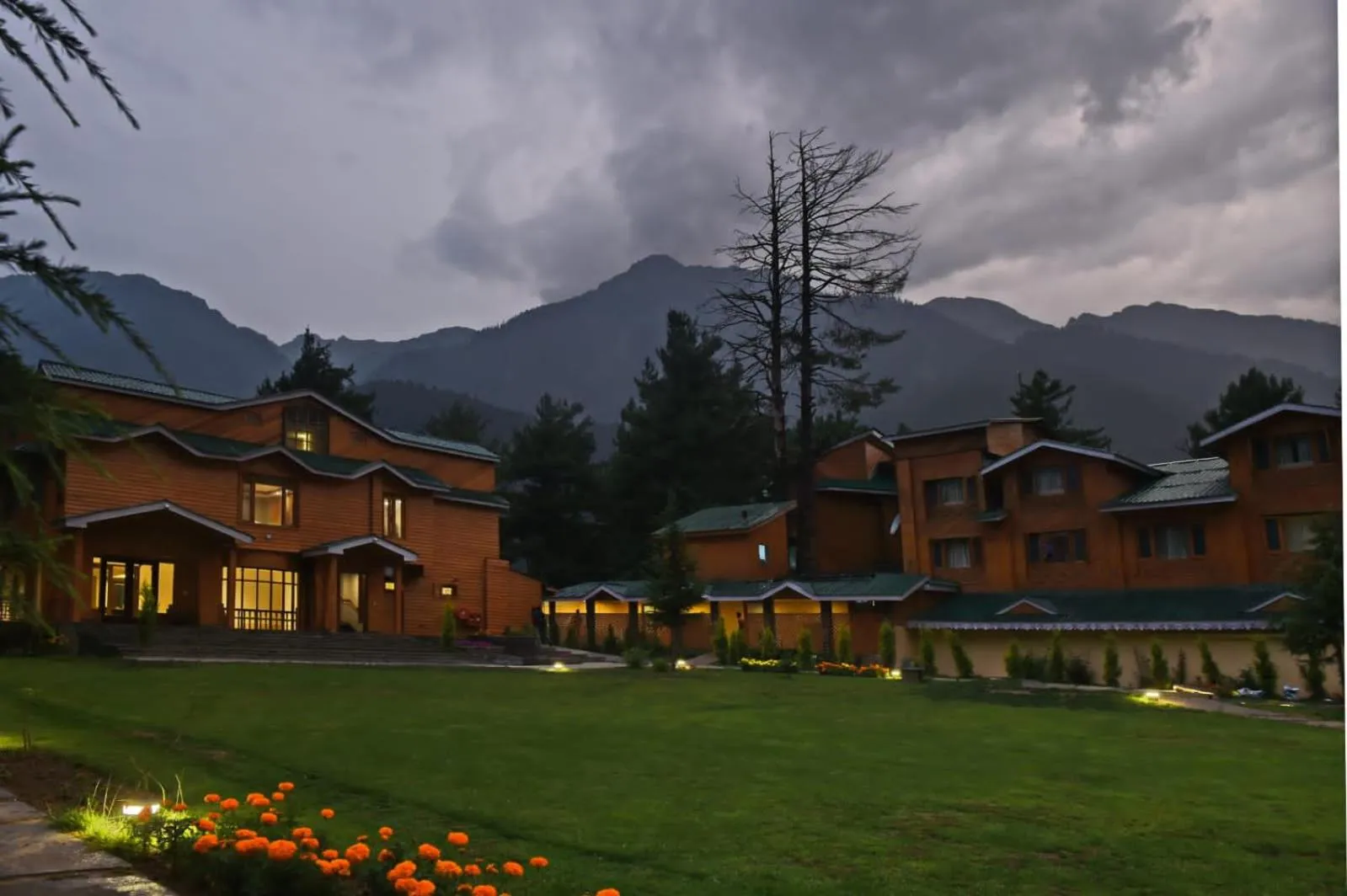 Property building in Radisson Golf Resort Pahalgam
