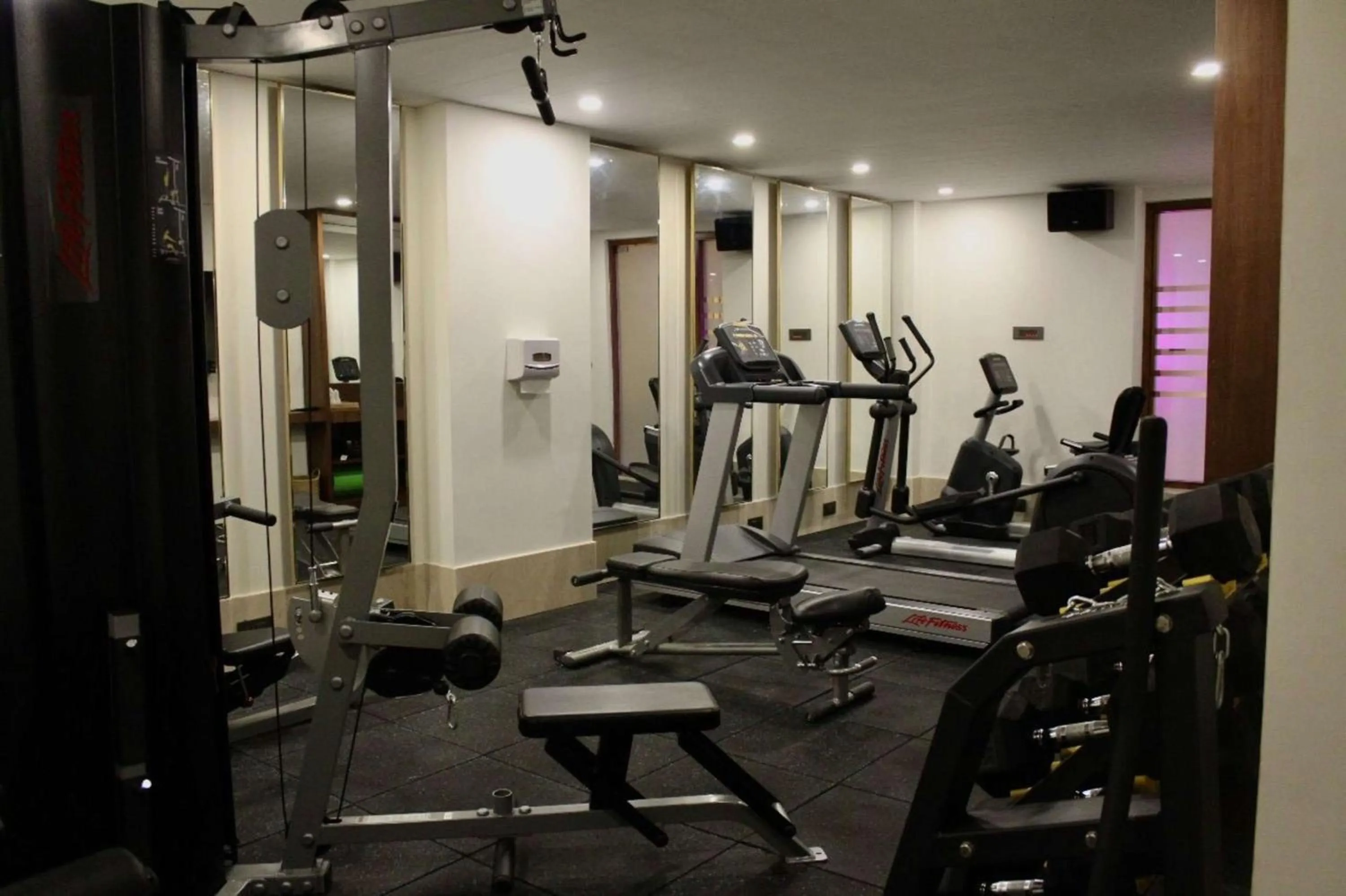 Fitness centre/facilities in Radisson Golf Resort Pahalgam