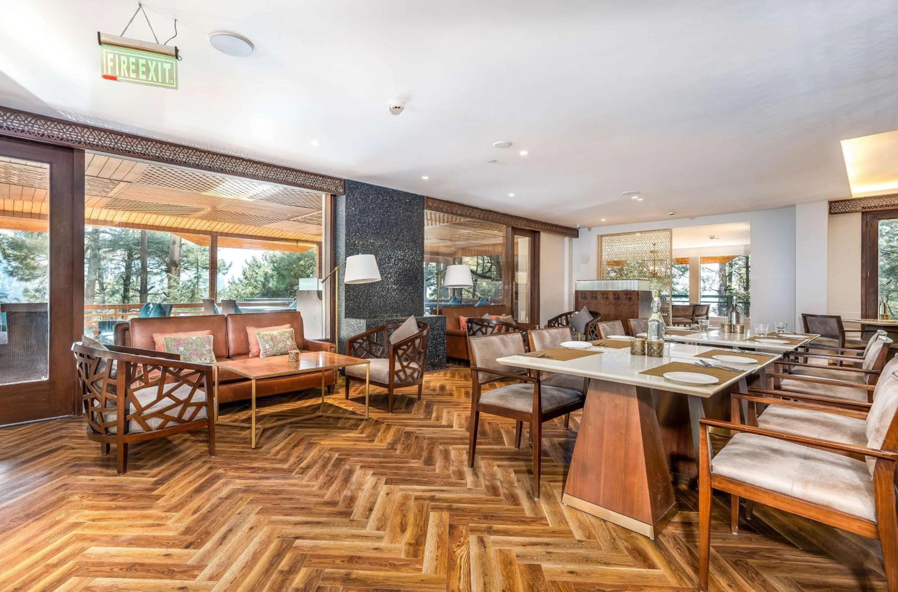 Restaurant/places to eat in Radisson Golf Resort Pahalgam