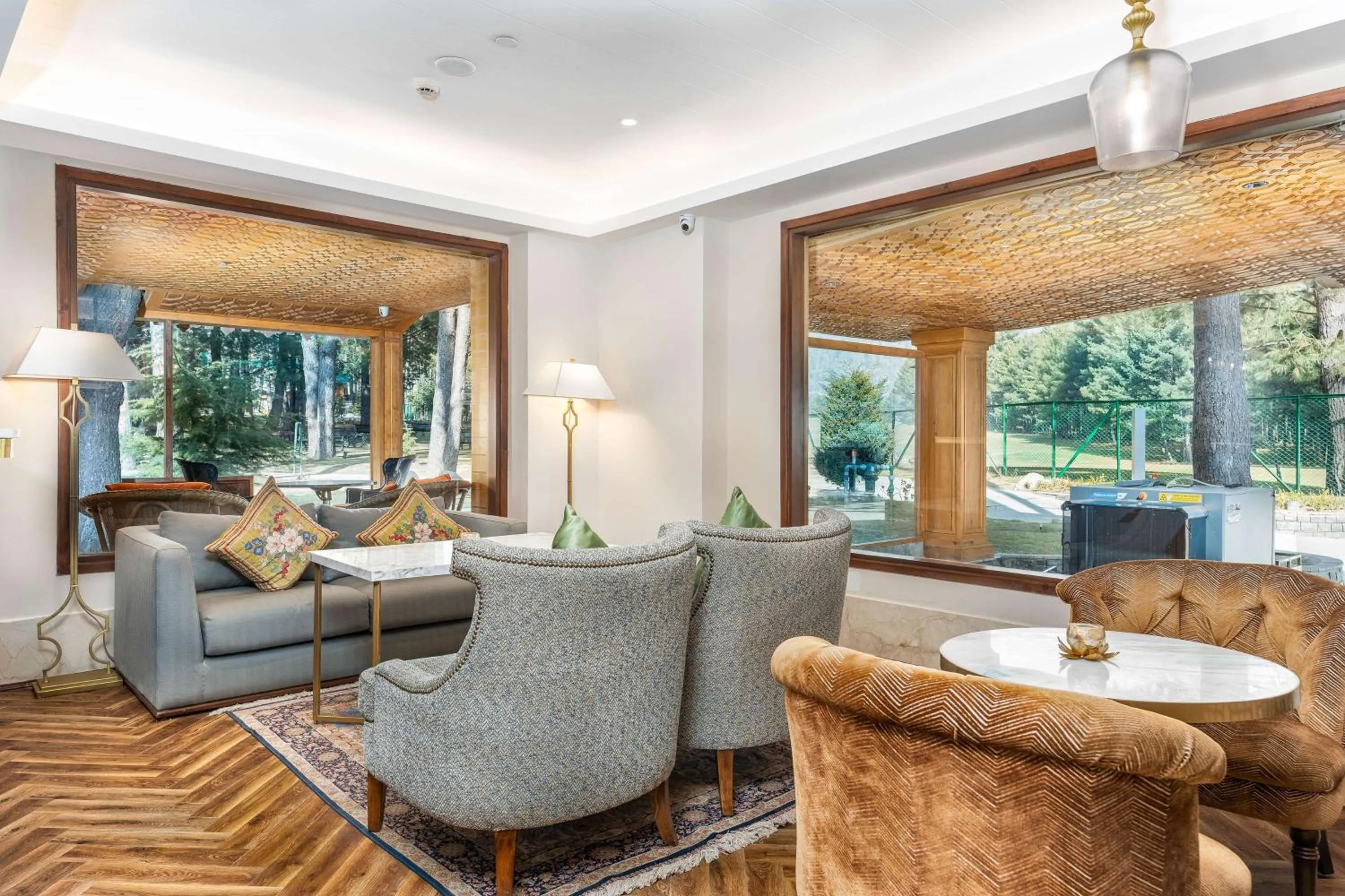 Lobby or reception in Radisson Golf Resort Pahalgam