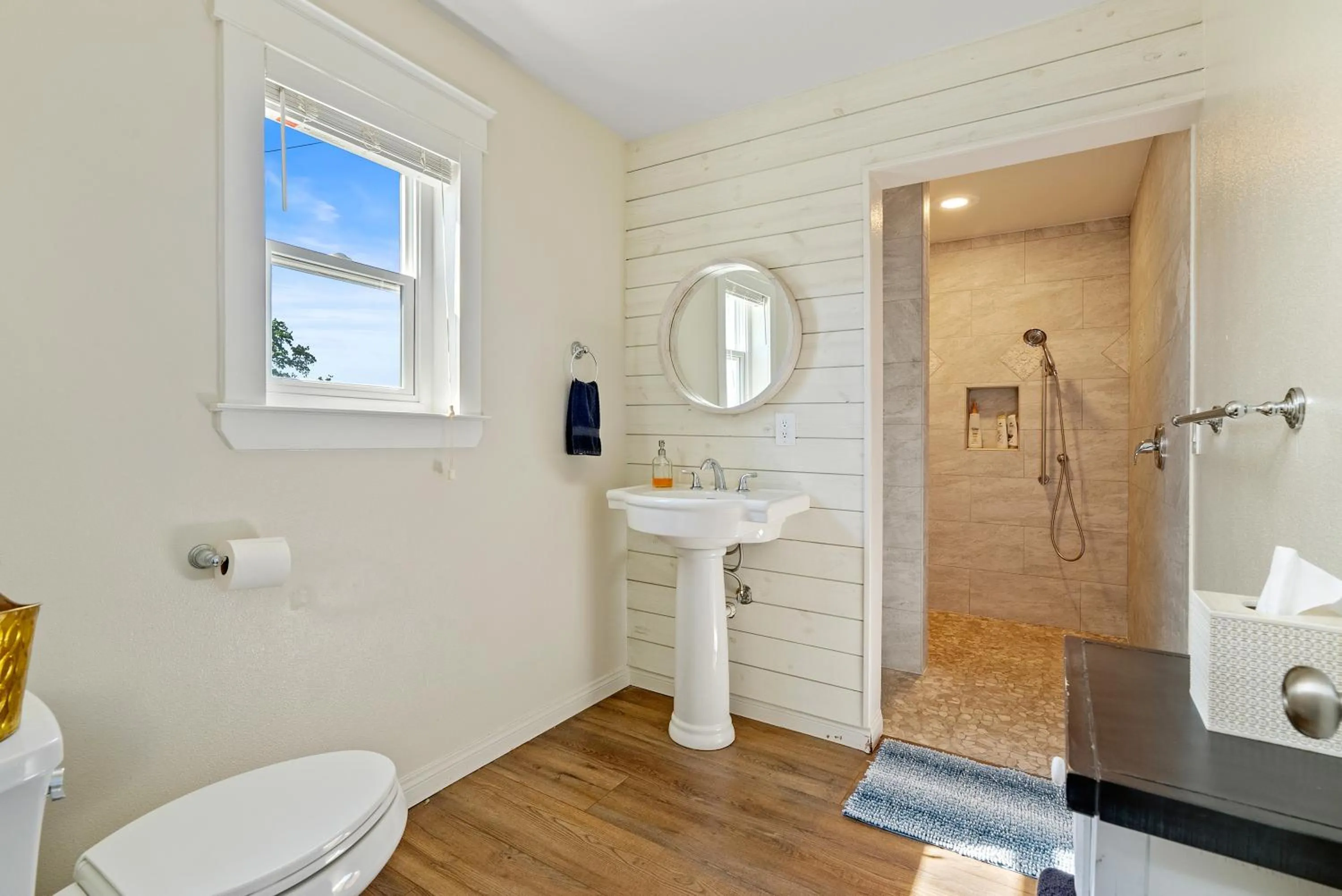 Shower in Paso Wine Country Farmhouse with Pool, Spa, Game Room