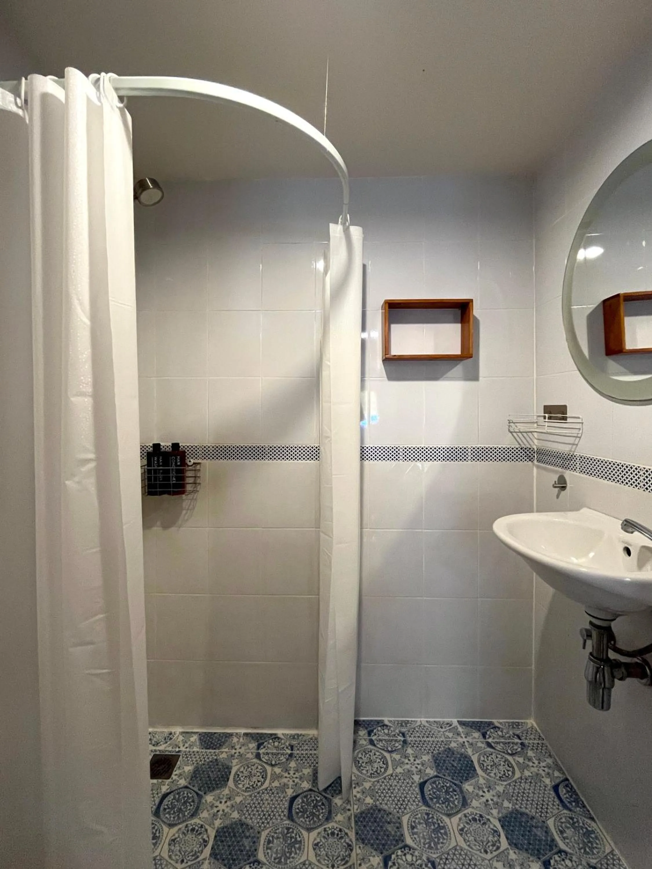 Bathroom in Nautical Home B&B Khaolak