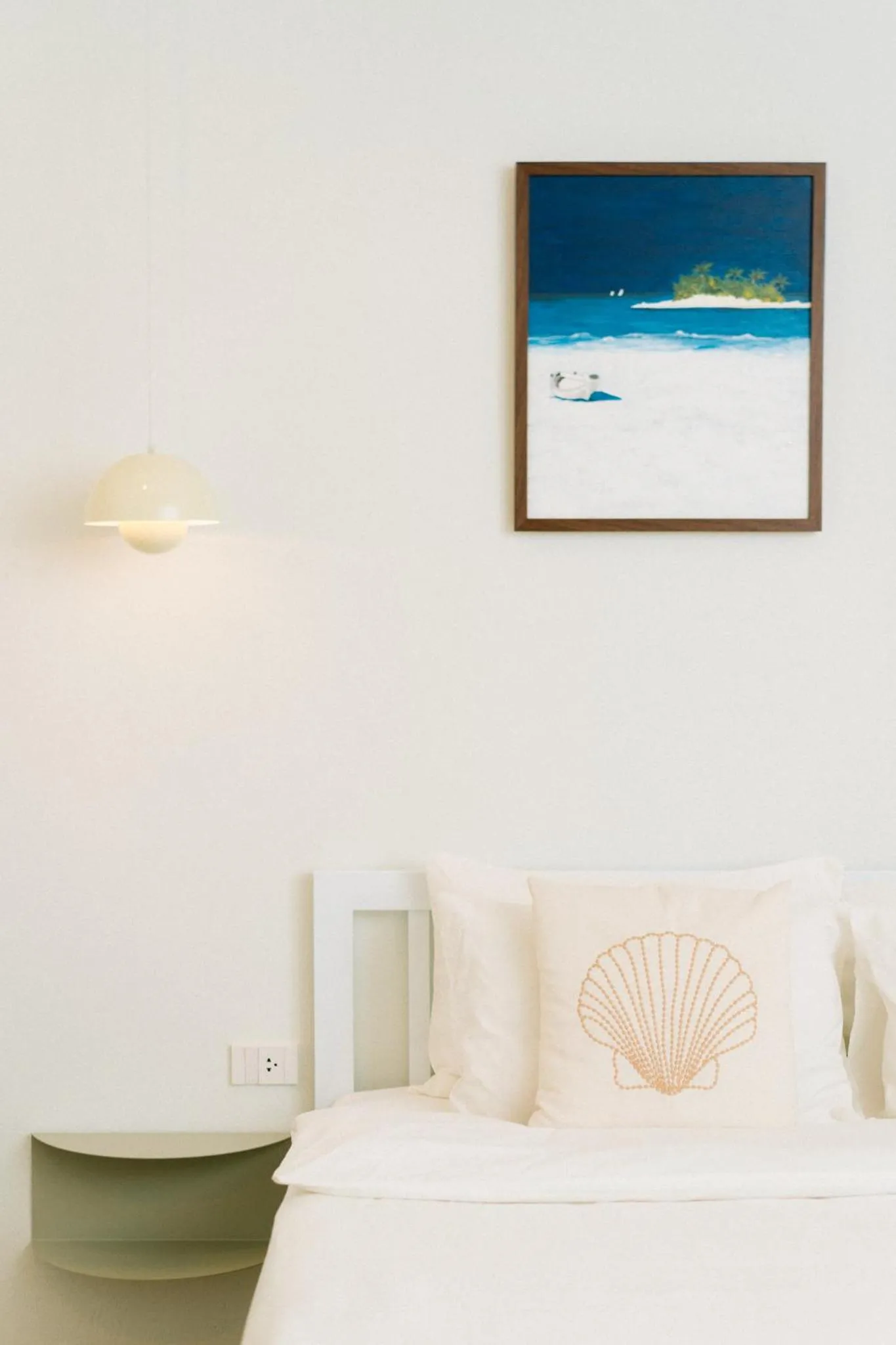 Decorative detail, Bed in Nautical Home & Seashell House B&B