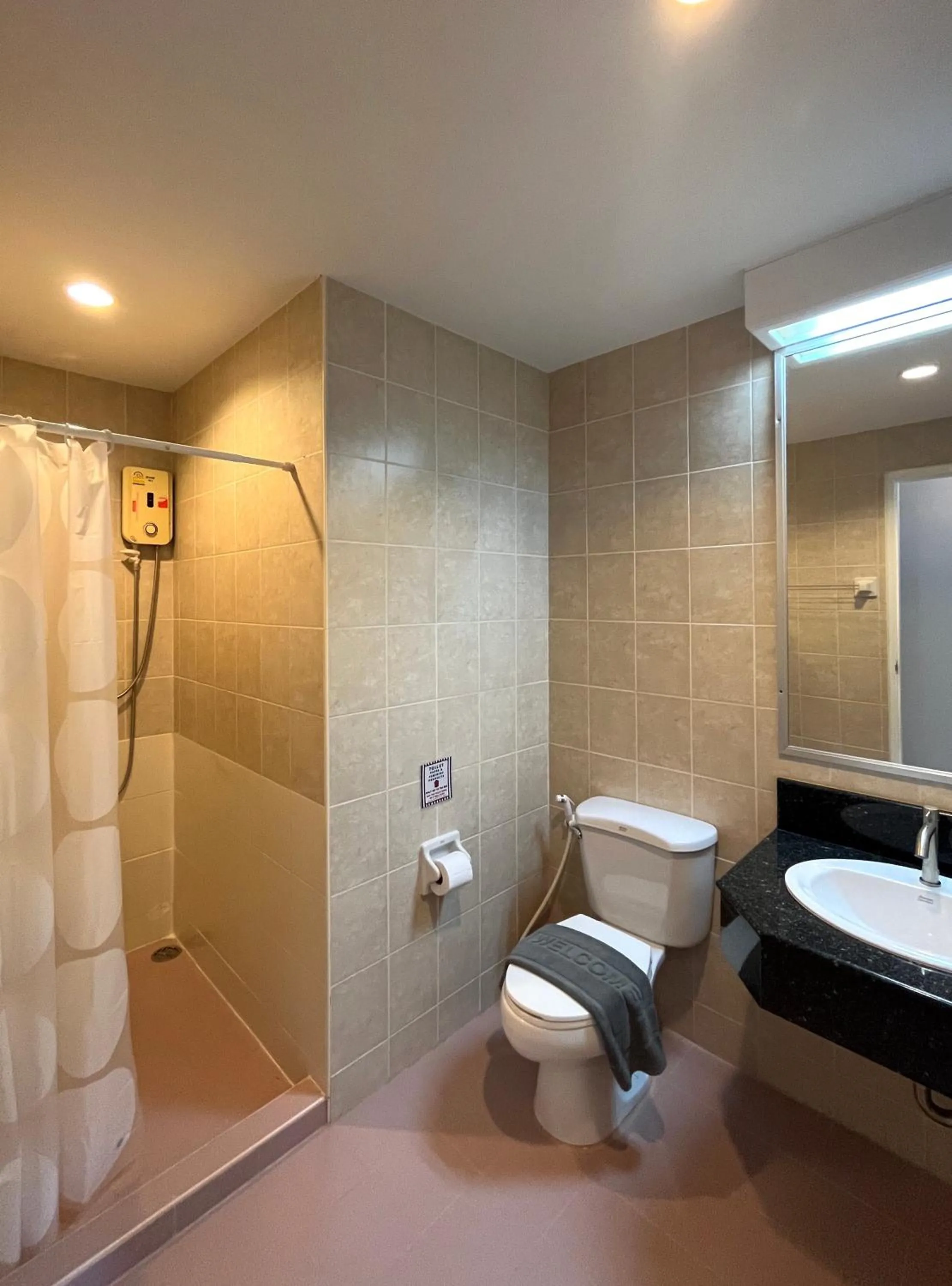 Bathroom in Nautical Home B&B Khaolak